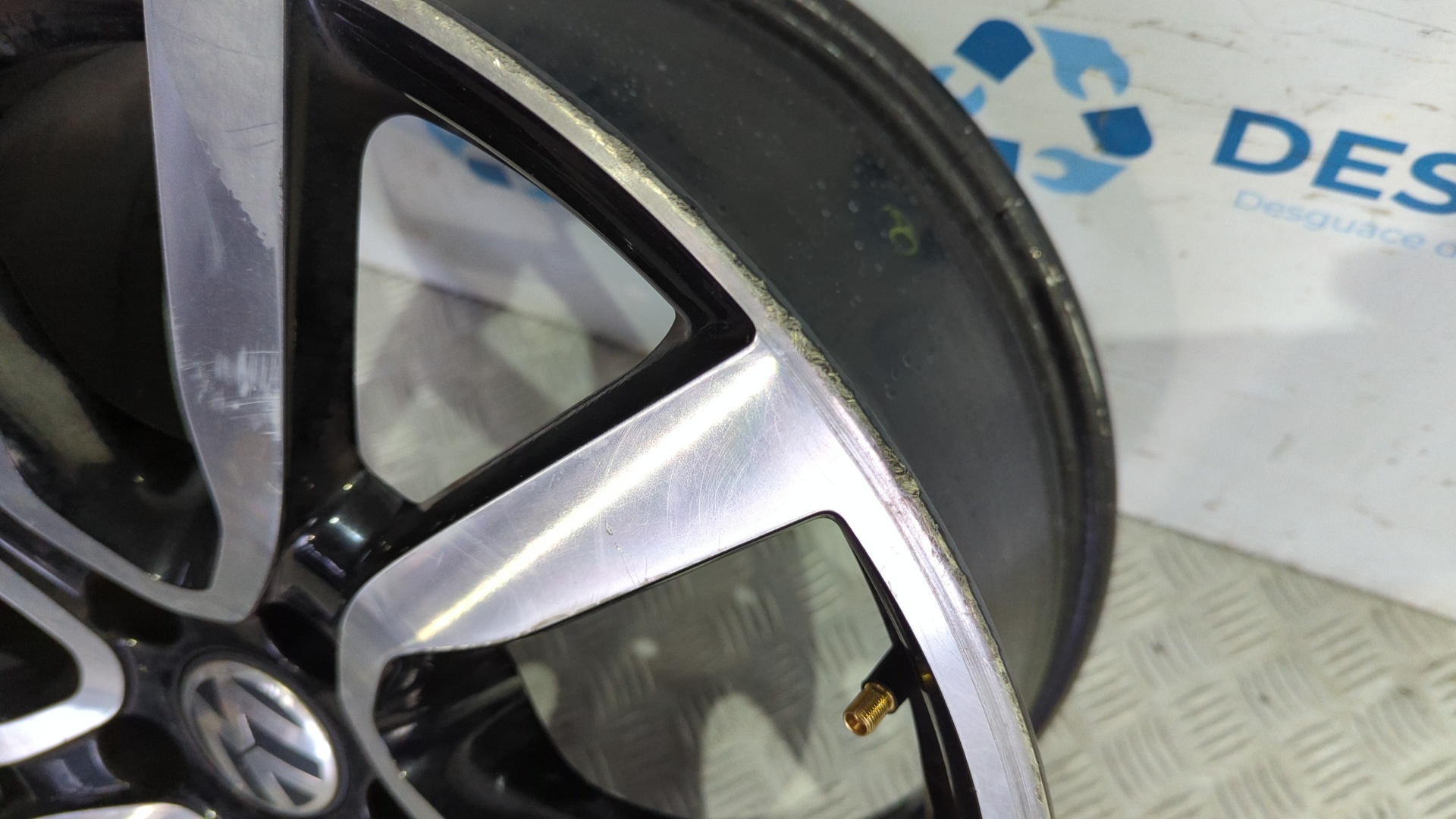 JUEGO LLANTAS VOLKSWAGEN GOLF VII LIM. (5G1) - vista 5