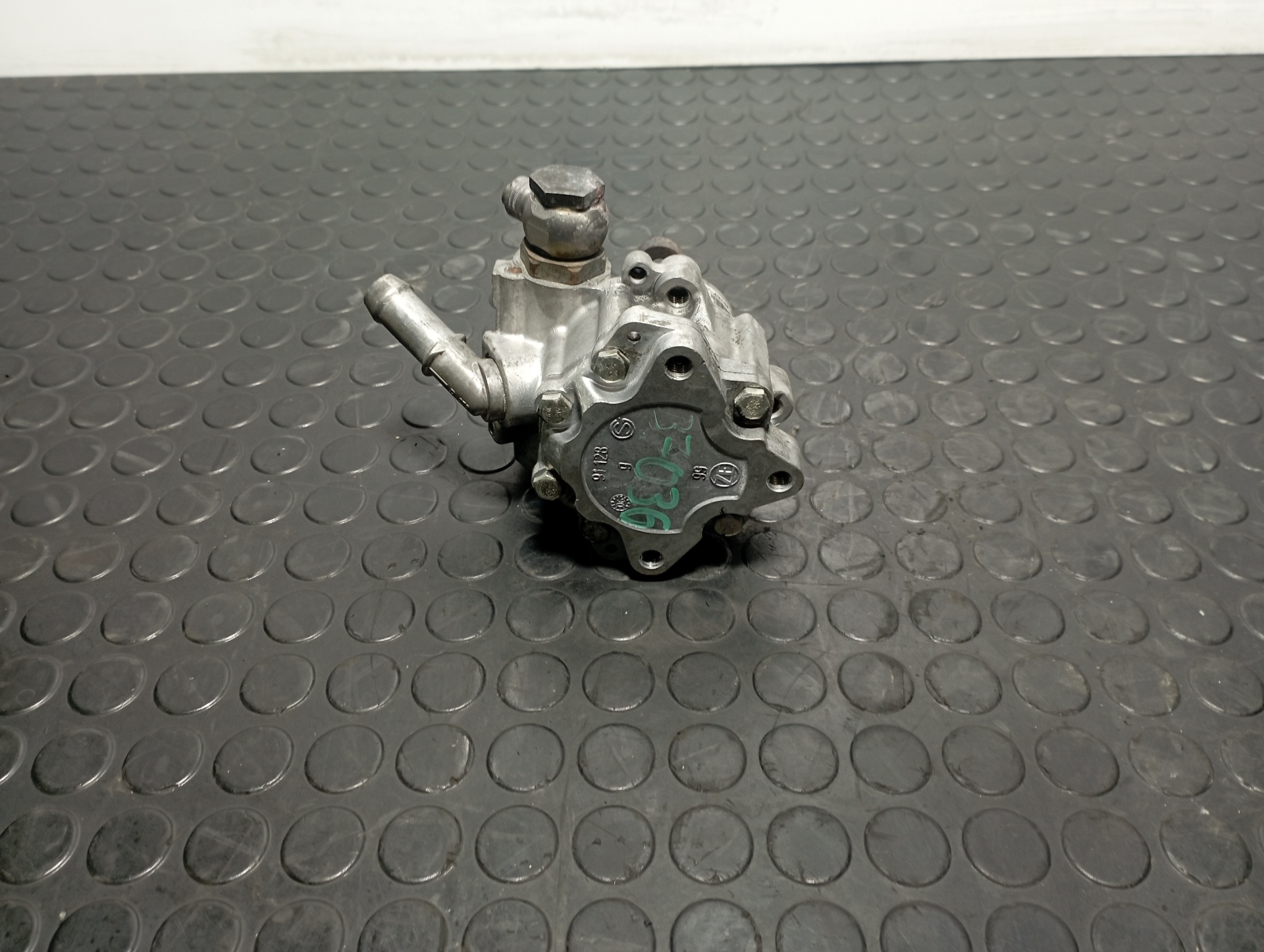 BOMBA DIRECCION BMW SERIE 3 BERLINA (E90) - vista 3