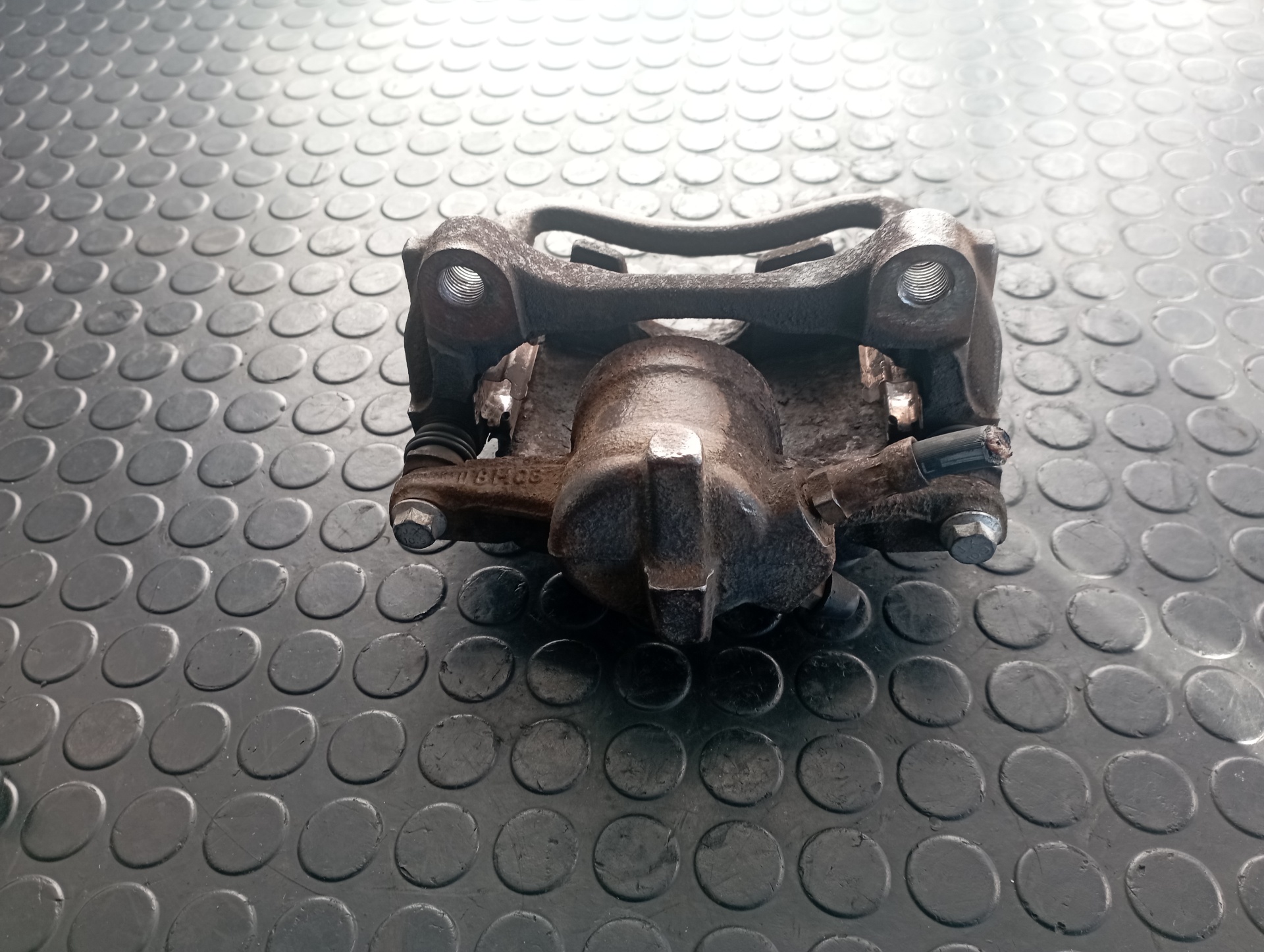 PINZA DE FRENO TRASERA IZQUIERDA CITROEN JUMPER CAJA ABIERTA (06.2006 =>) - vista 2