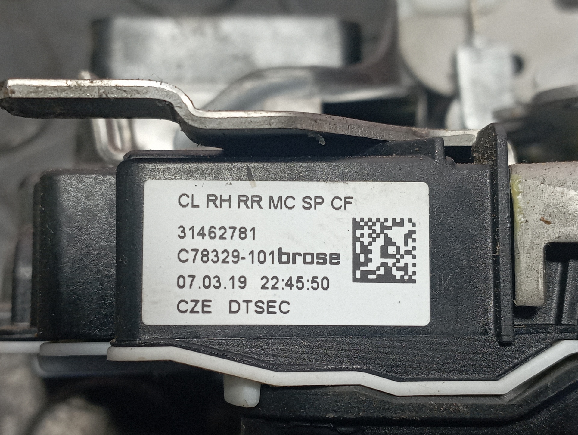 CERRADURA PUERTA TRASERA DERECHA VOLVO XC 40 - vista 4