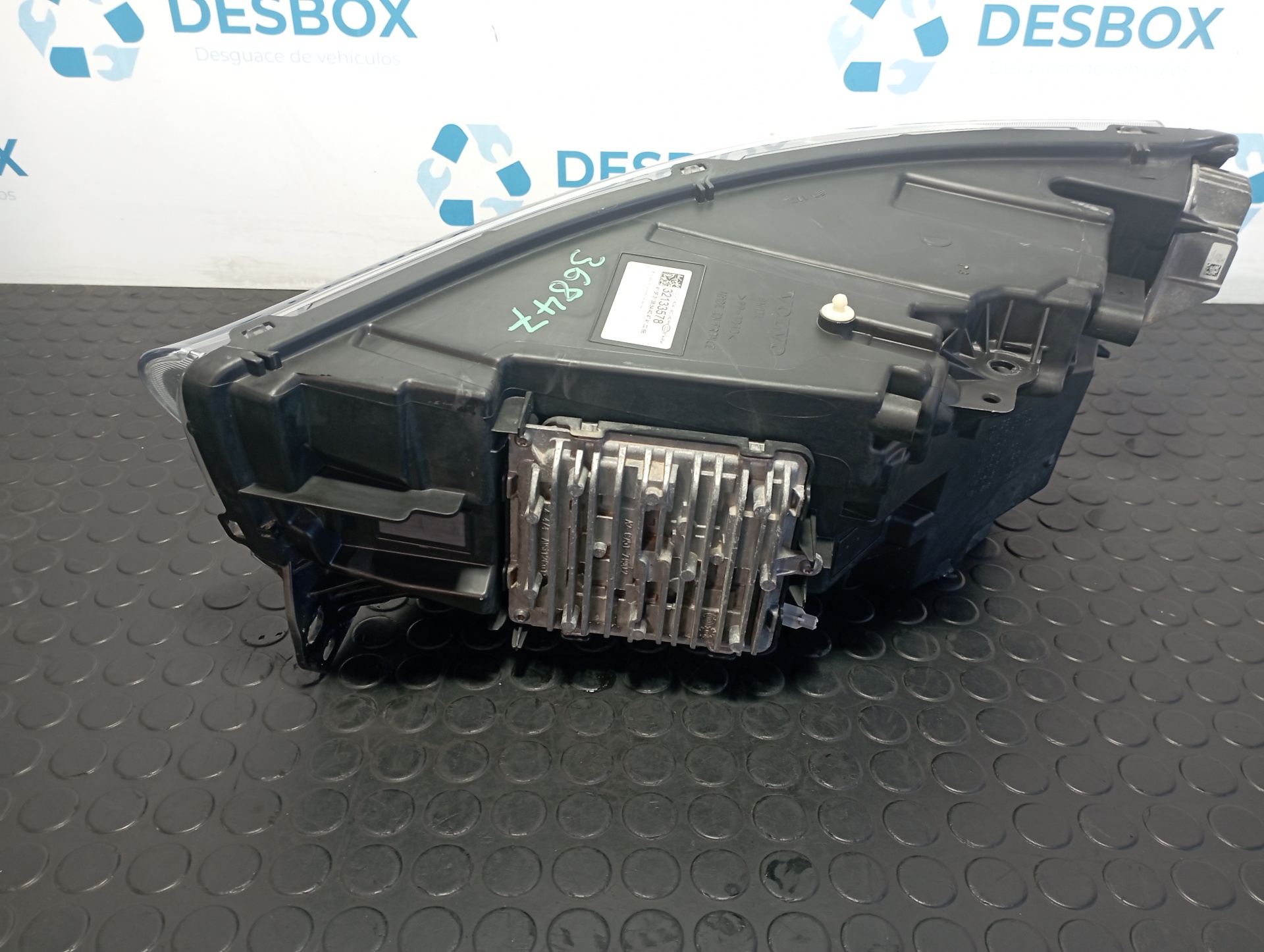 FARO DERECHO VOLVO XC 40 - vista 3