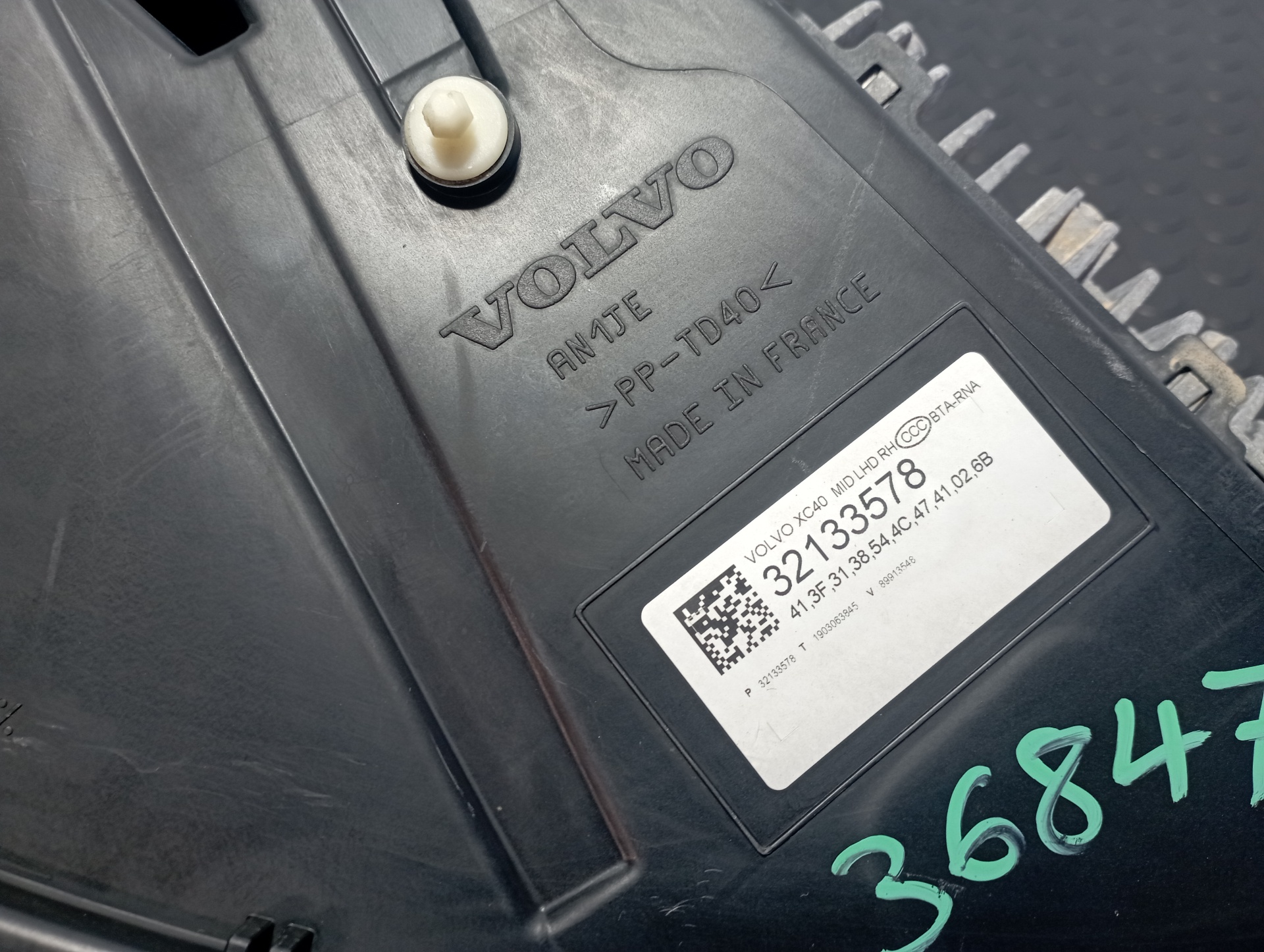 FARO DERECHO VOLVO XC 40 - vista 4