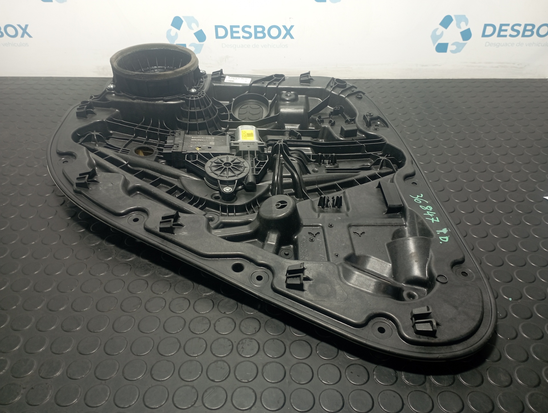 ELEVALUNAS TRASERO DERECHO VOLVO XC 40