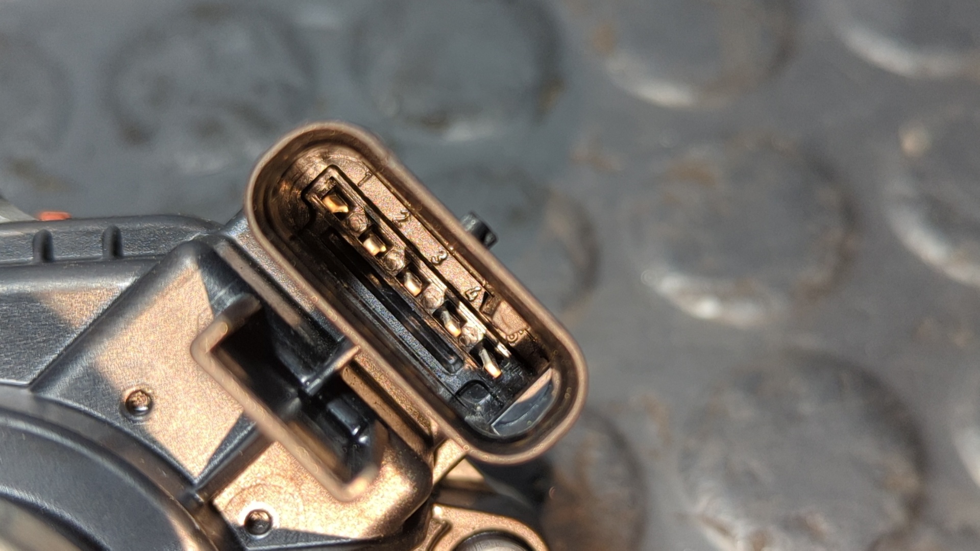 VALVULA EGR BMW SERIE 3 LIM. (F30) - vista 3