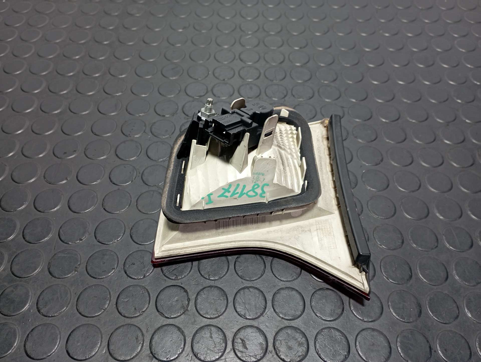 PILOTO PORTON IZQUIERDO AUDI A4 BERLINA (8E) - vista 3