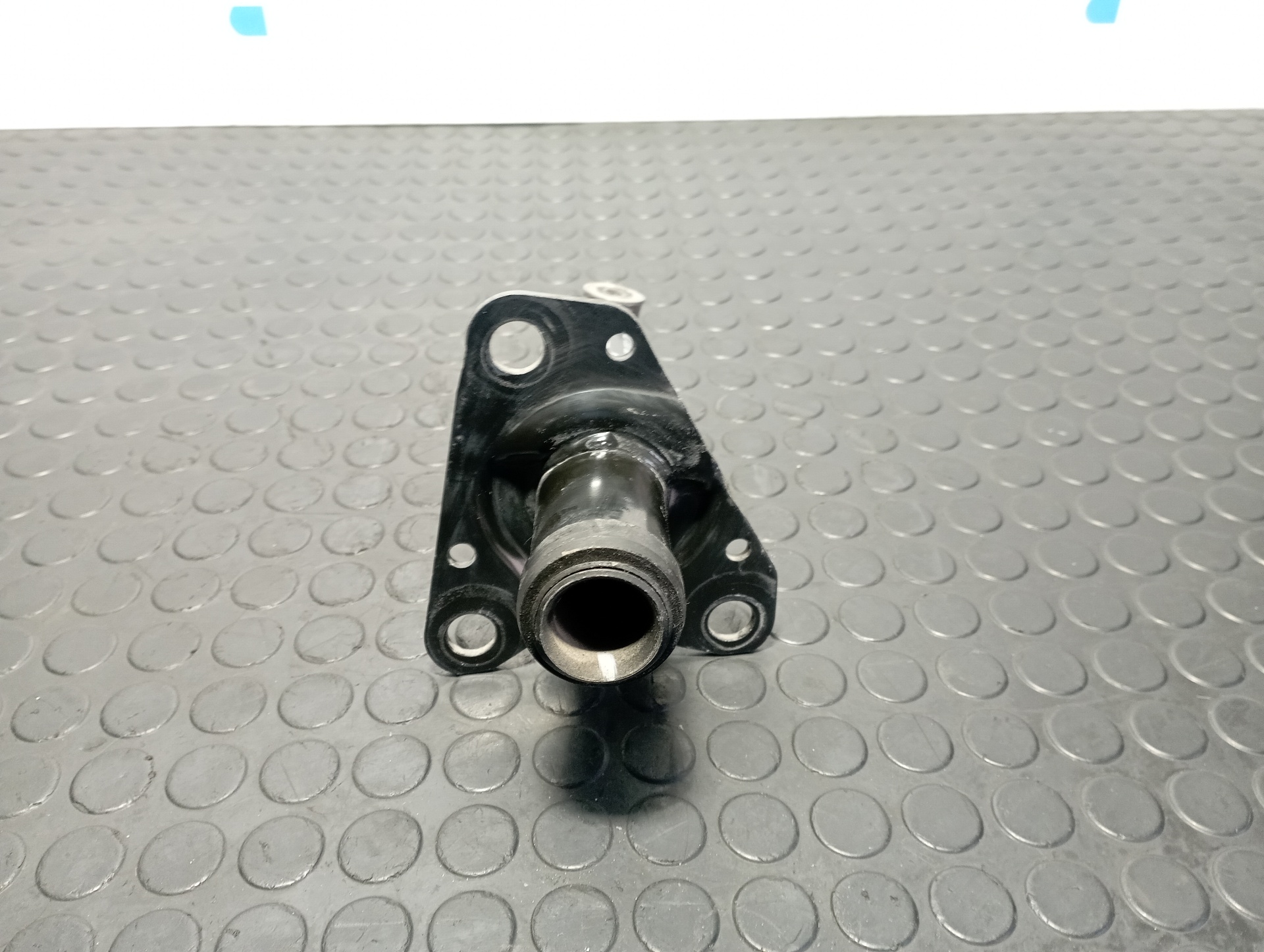 PUNTERA DELANTERA DERECHA DE PARAGOLPES AUDI A4 BERLINA (B5)