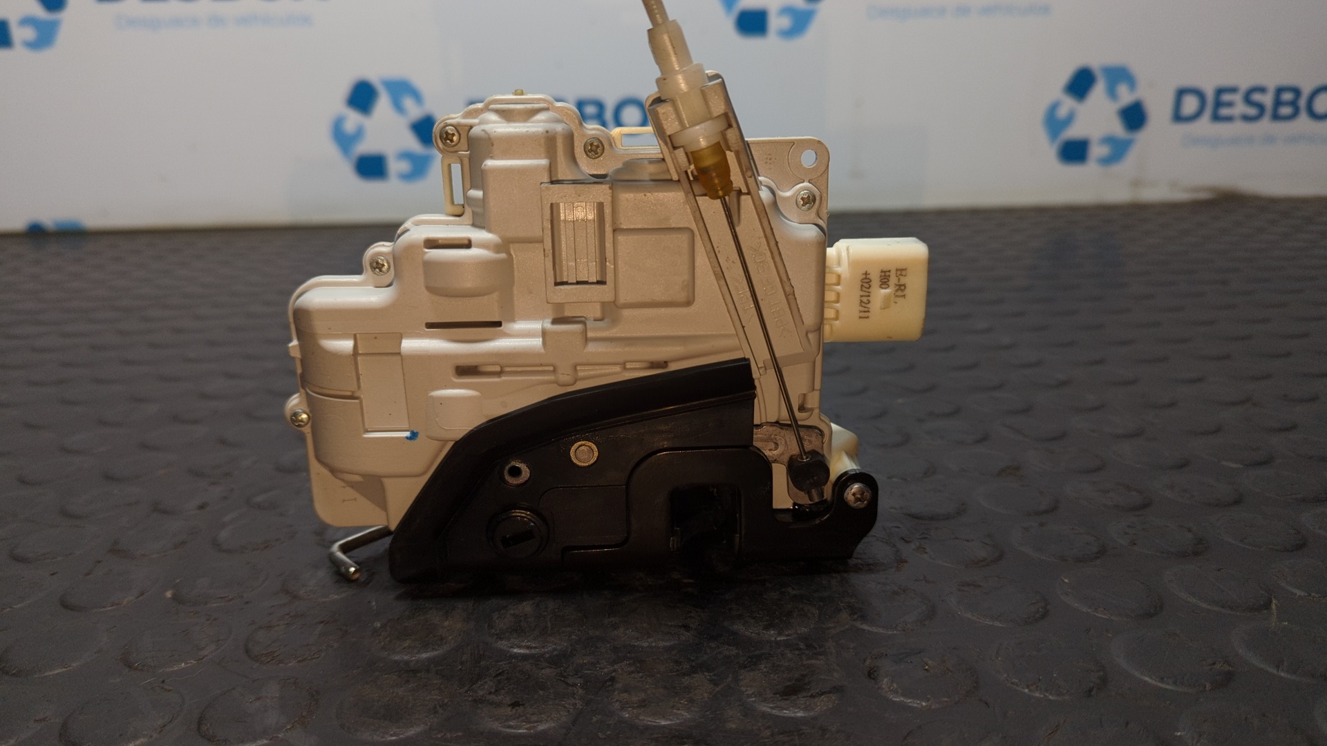 CERRADURA PUERTA TRASERA IZQUIERDA AUDI A4 BERLINA (8E) - vista 3