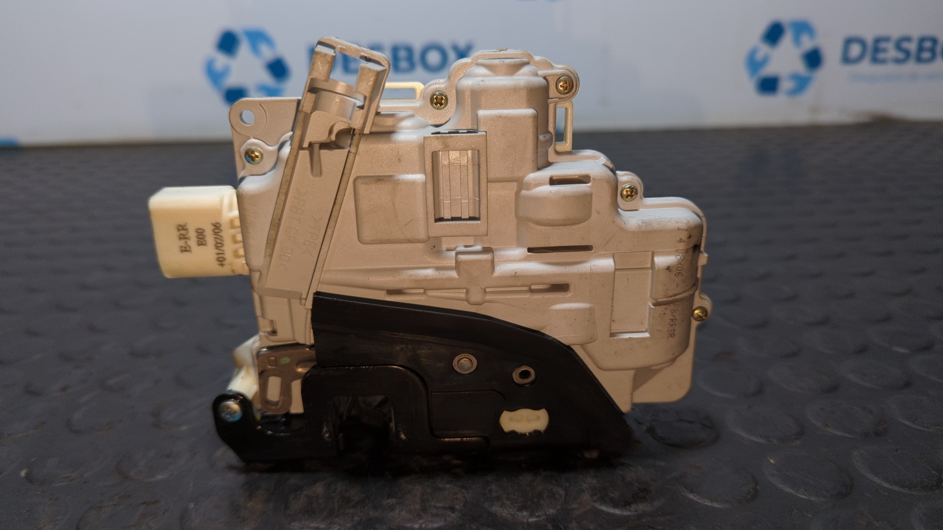 CERRADURA PUERTA DELANTERA DERECHA AUDI A4 BERLINA (8E) - vista 3