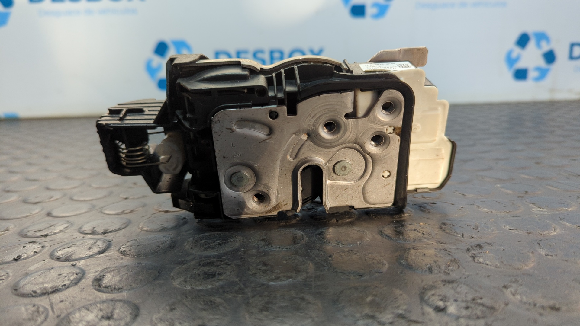 CERRADURA PUERTA TRASERA IZQUIERDA VOLVO XC 40 - vista 2