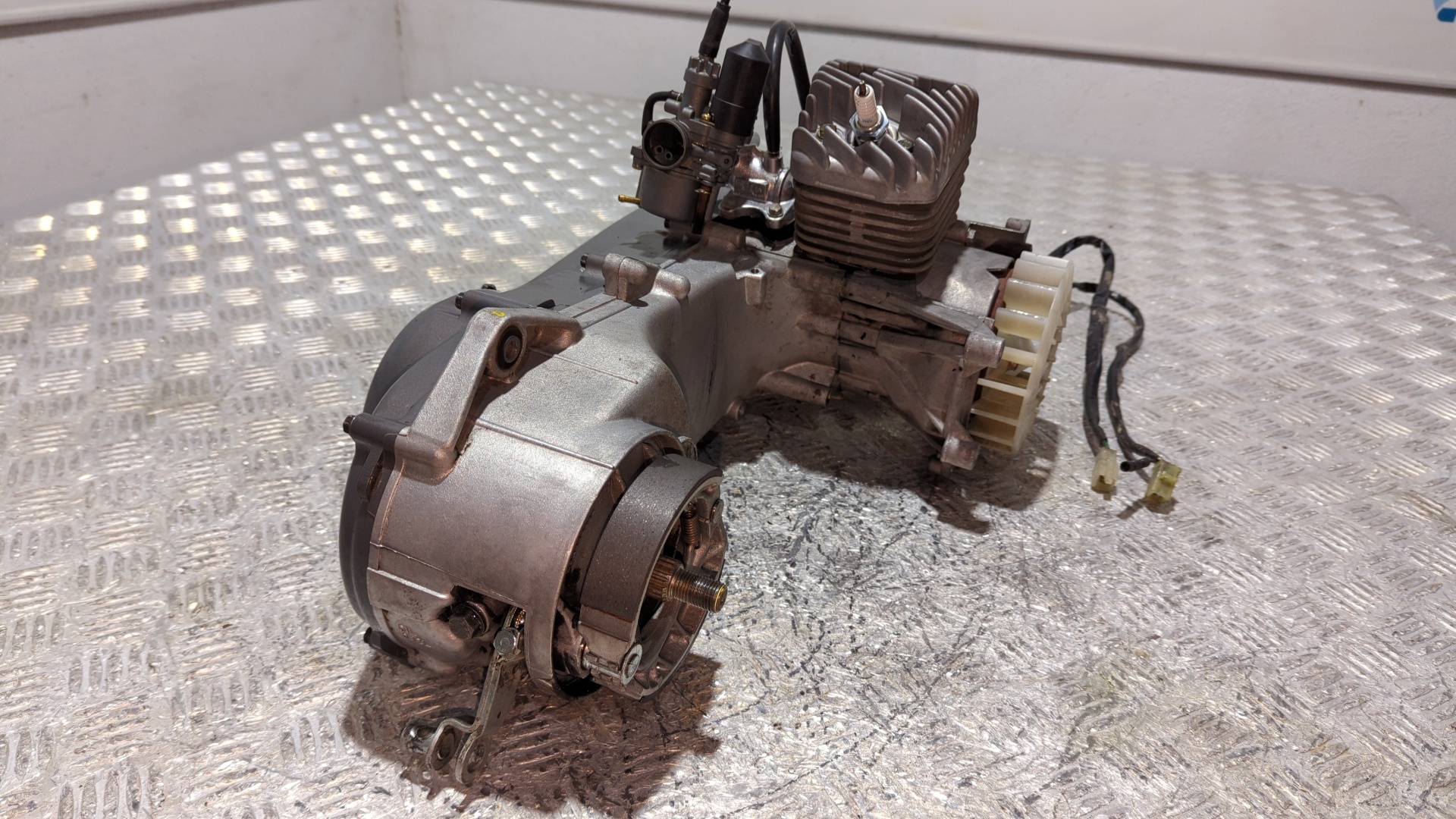 MOTOR  PEUGEOT BUXY - vista 4