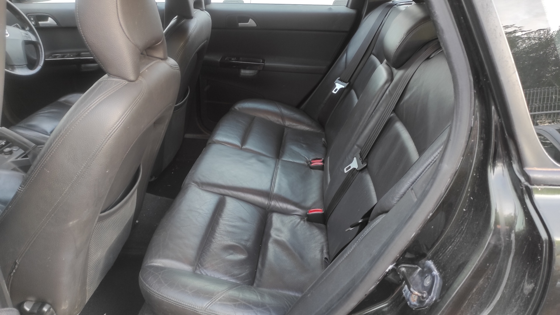 CERRADURA PUERTA TRASERA DERECHA VOLVO V50 FAMILIAR - recambio desguace - vista 5