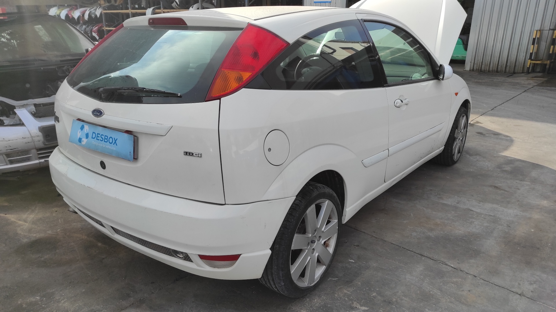 PUERTA DELANTERA DERECHA FORD FOCUS BERLINA (CAK) - vista 9