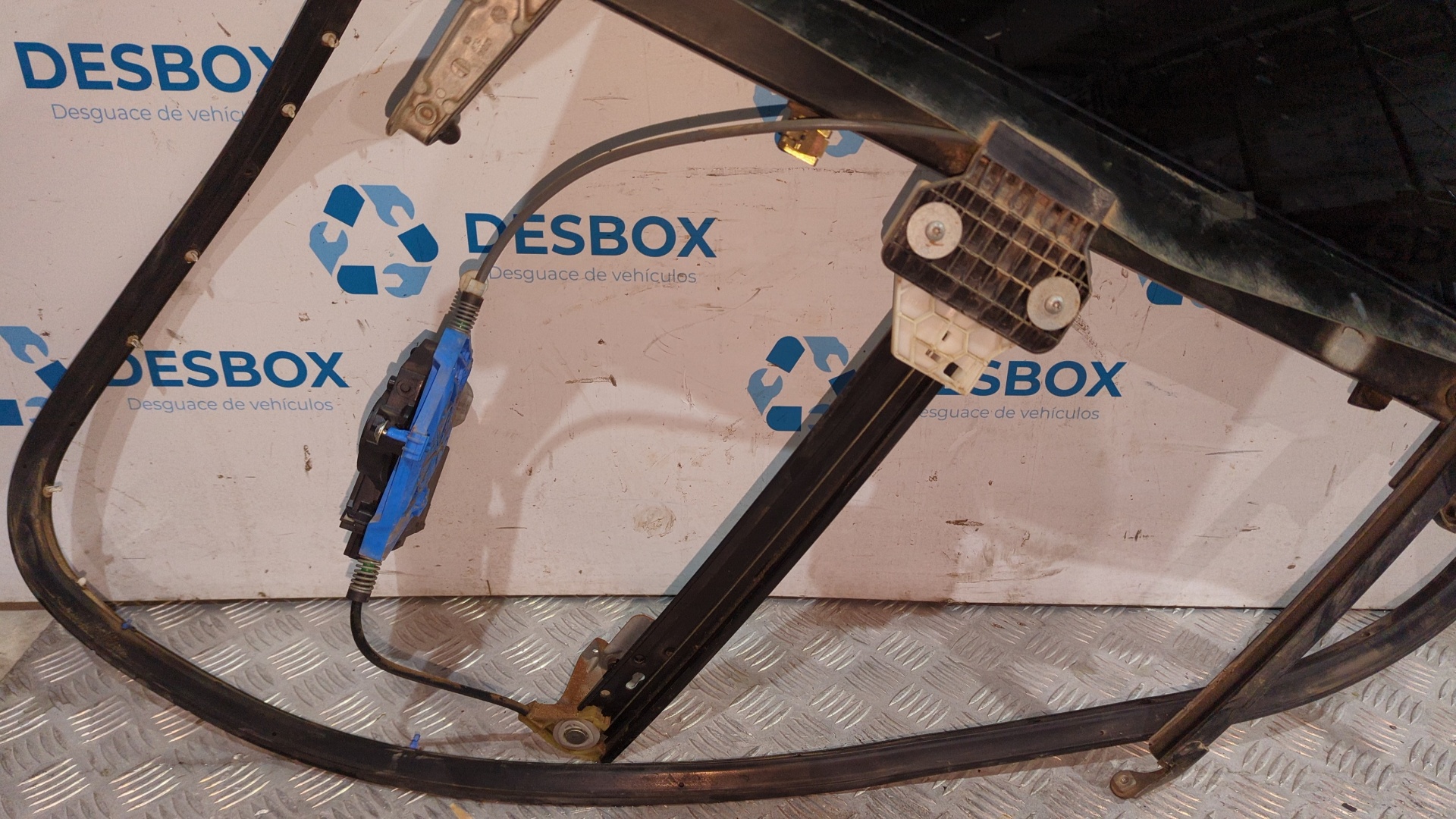 ELEVALUNAS TRASERO IZQUIERDO AUDI A4 BERLINA (8E) - vista 5