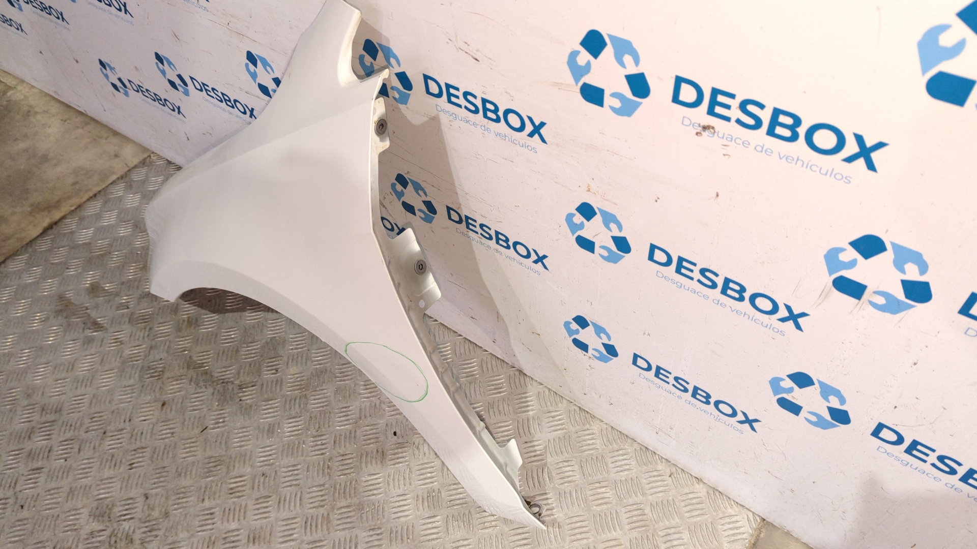 ALETA DELANTERA IZQUIERDA VOLKSWAGEN GOLF VII LIM. - vista 2