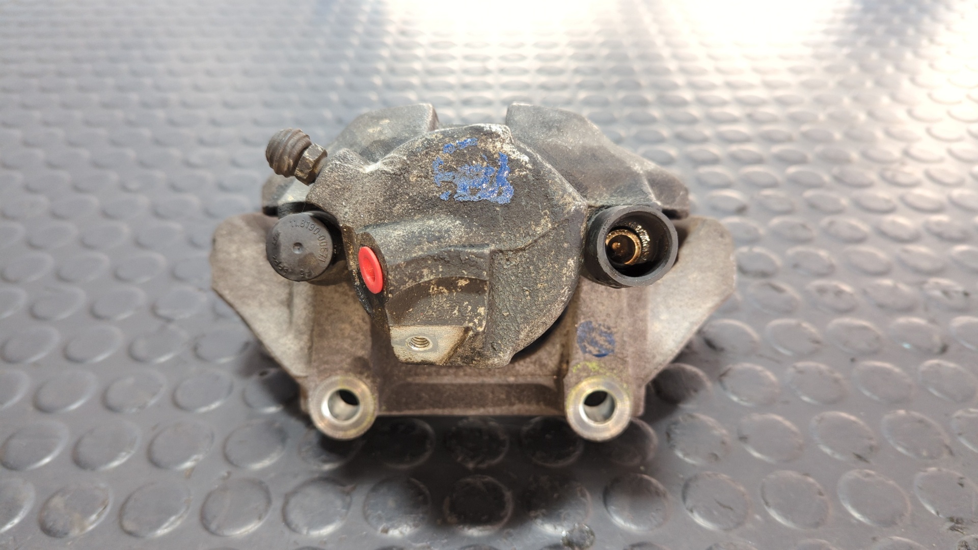 PINZA DE FRENO DELANTERA DERECHA VOLKSWAGEN PASSAT BERLINA (3B3) - vista 4