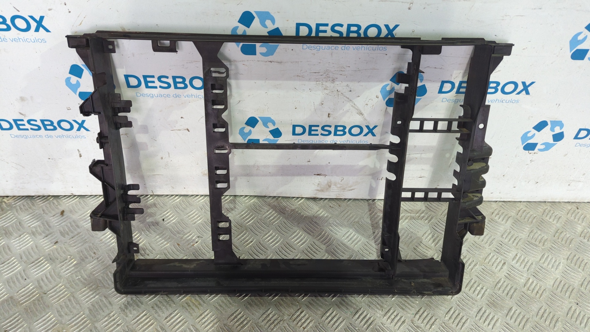 SOPORTE RADIADOR BMW SERIE 7 (E38) - vista 2