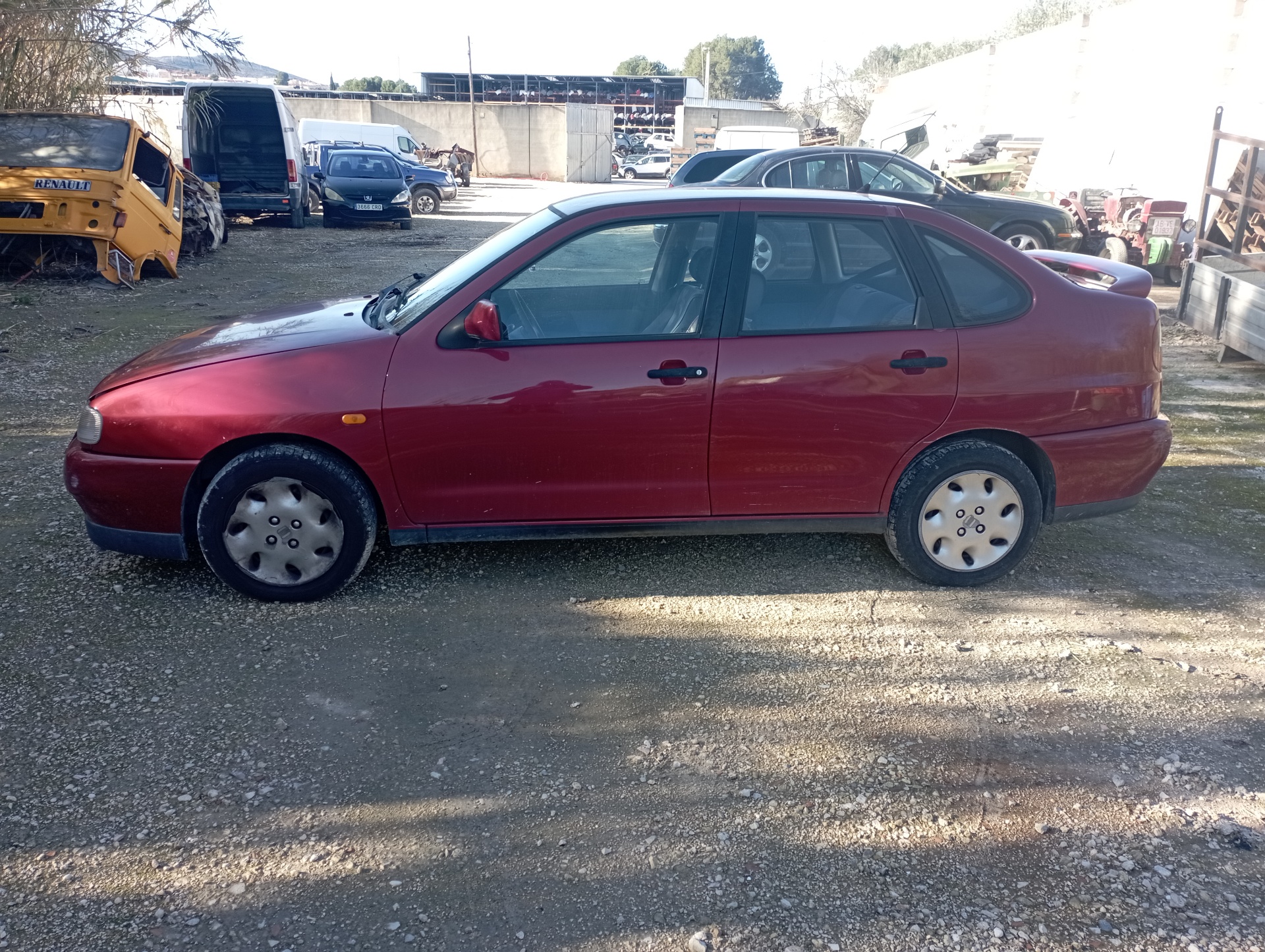 SEAT CORDOBA BERLINA (6K2)