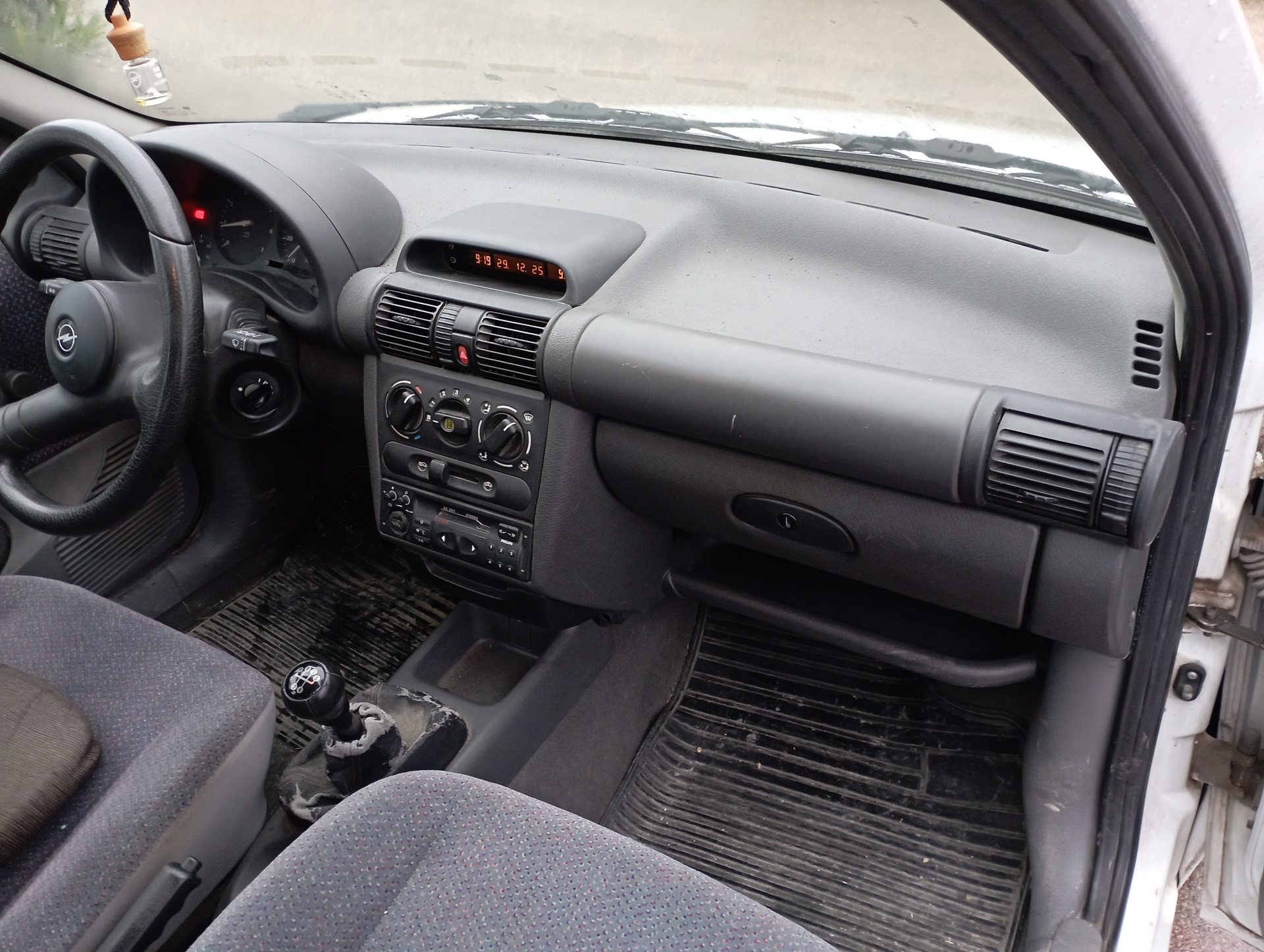 CINTURON DELANTERO IZQUIERDO OPEL CORSA B - vista 11