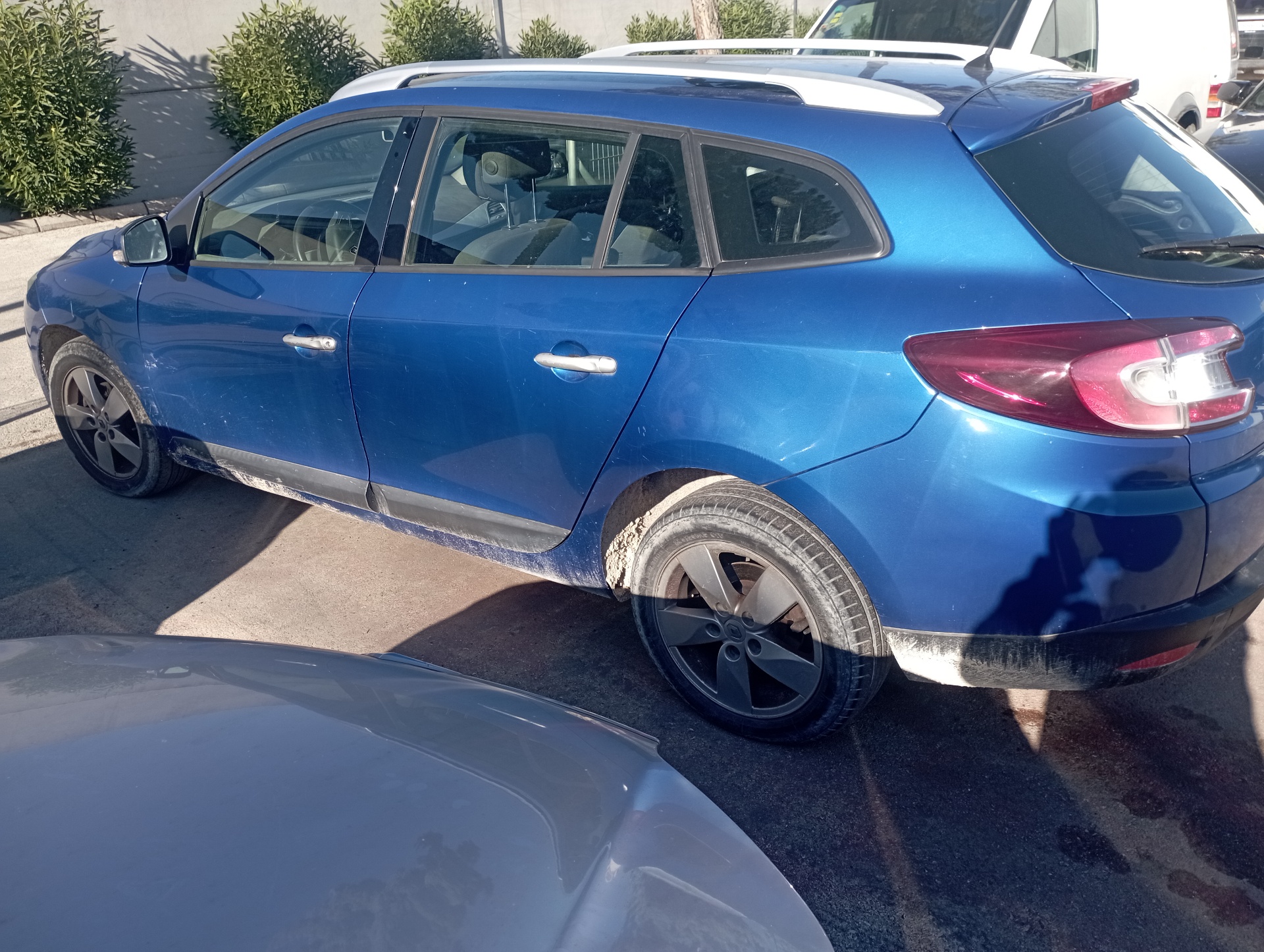 PUERTA DELANTERA DERECHA RENAULT MEGANE III SPORT TOURER - vista 19