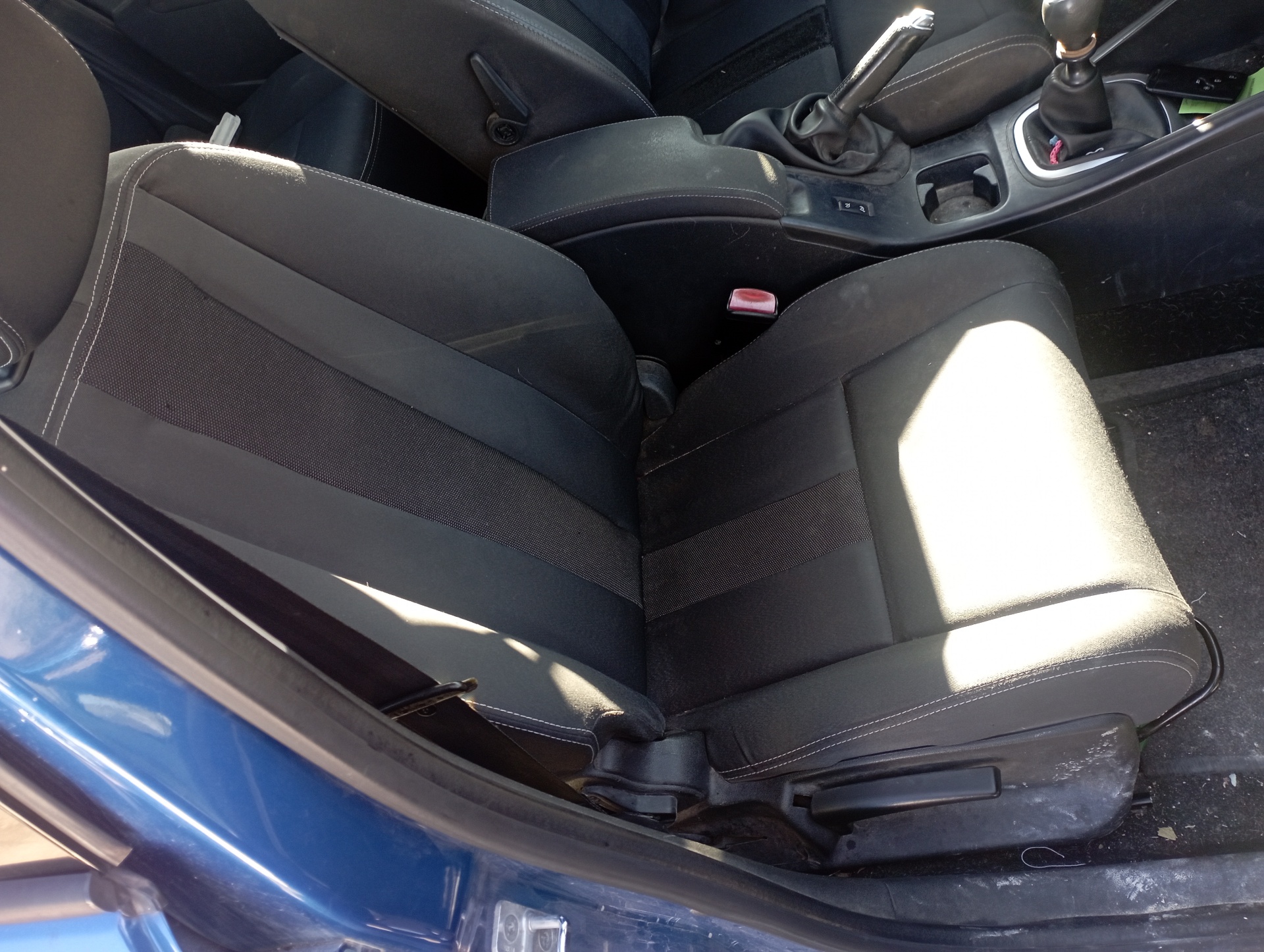 PUERTA DELANTERA DERECHA RENAULT MEGANE III SPORT TOURER - vista 20