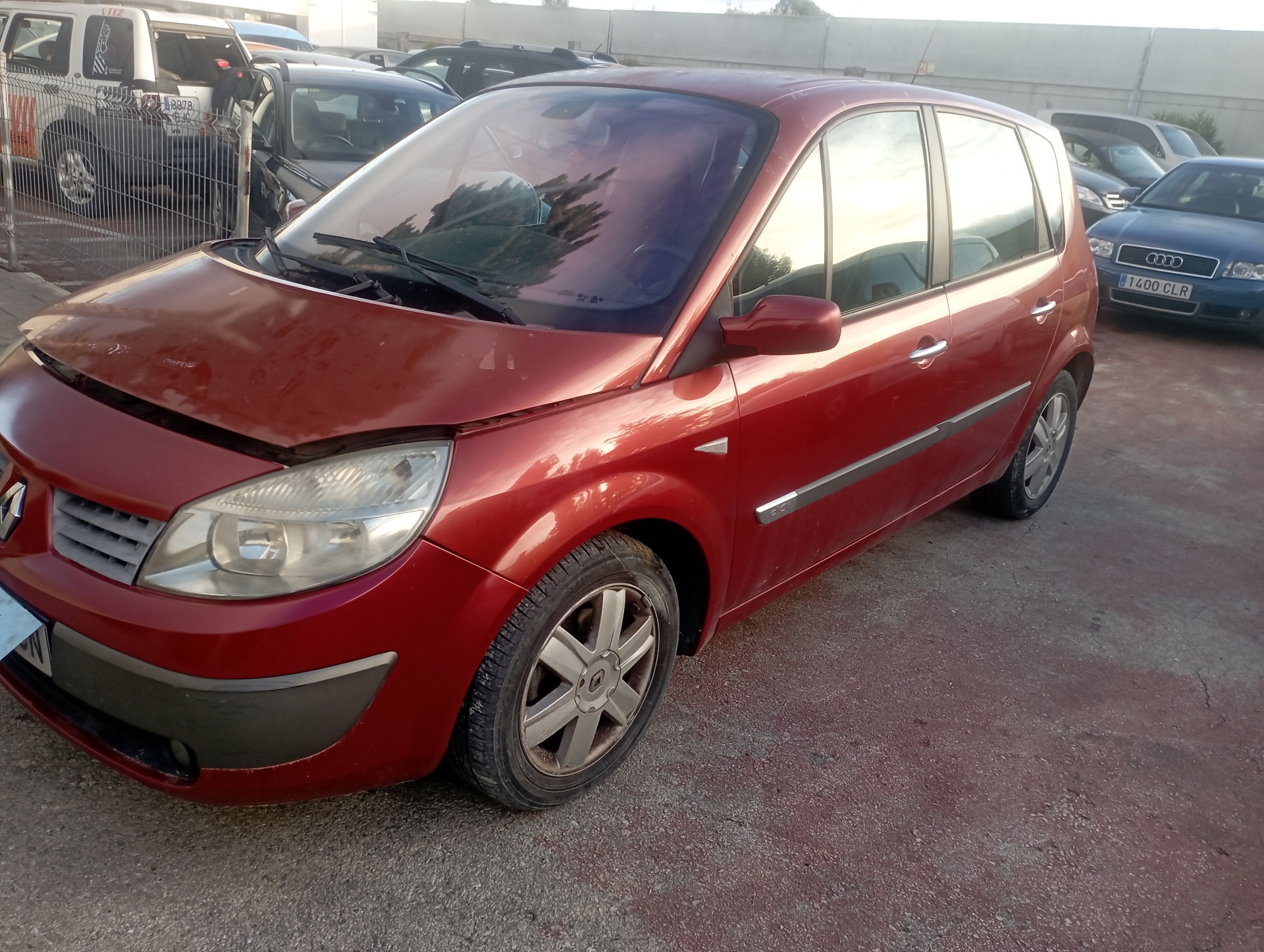 REJILLA DELANTERA RENAULT SCENIC II - vista 16