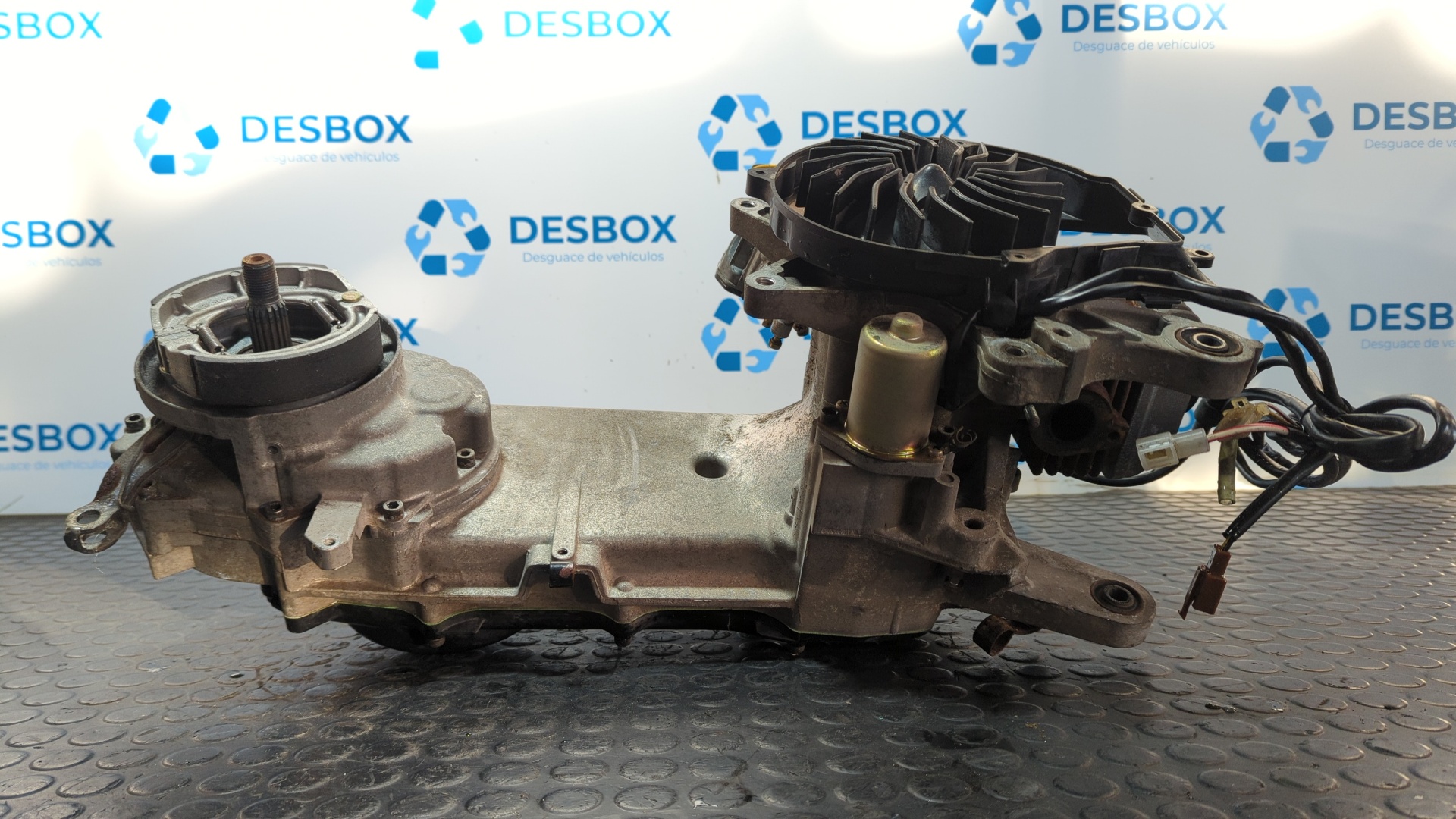 MOTOR  SUZUKI ADDRESS - vista 4