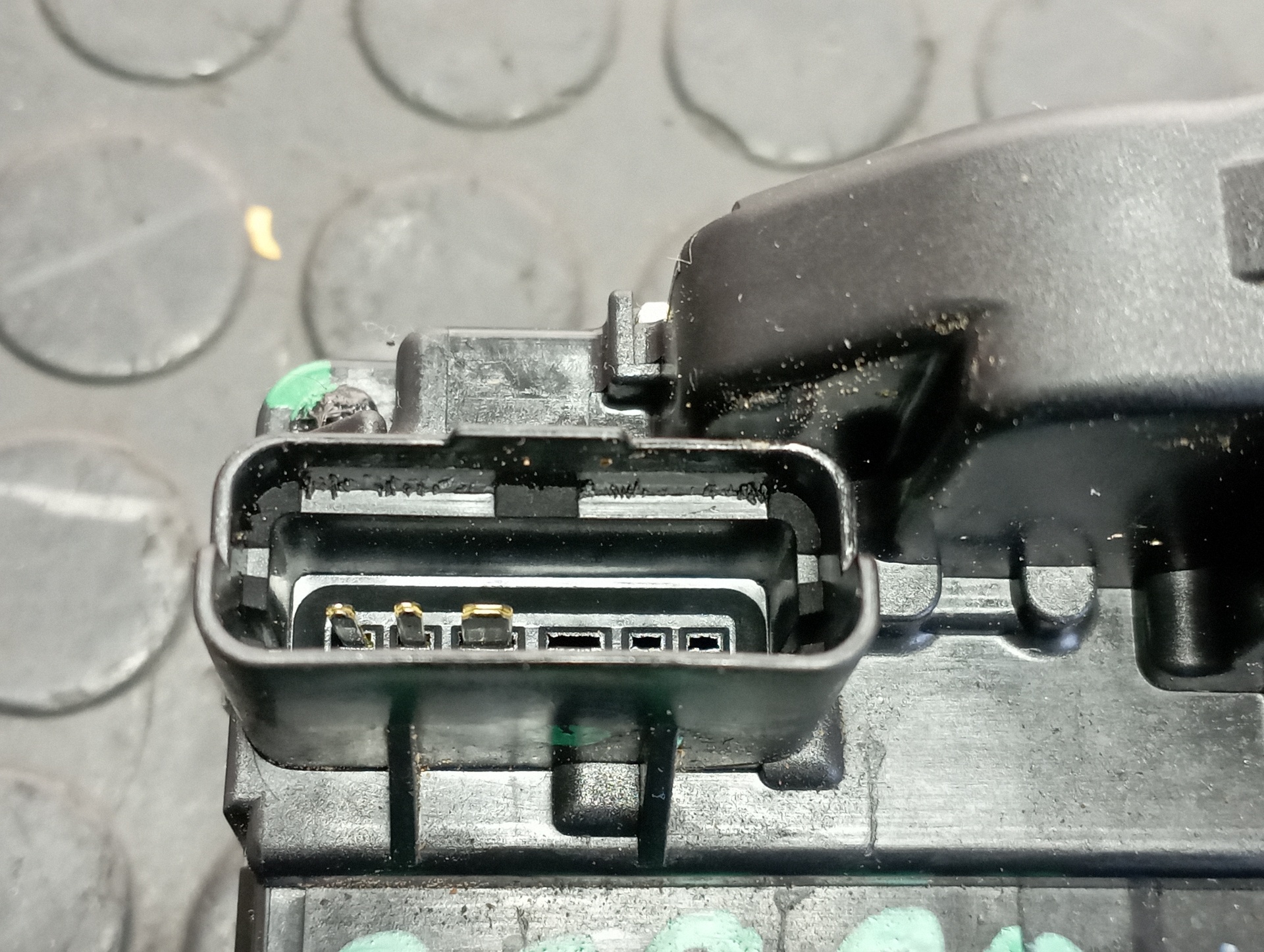 CERRADURA PUERTA TRASERA IZQUIERDA NISSAN NOTE - vista 4