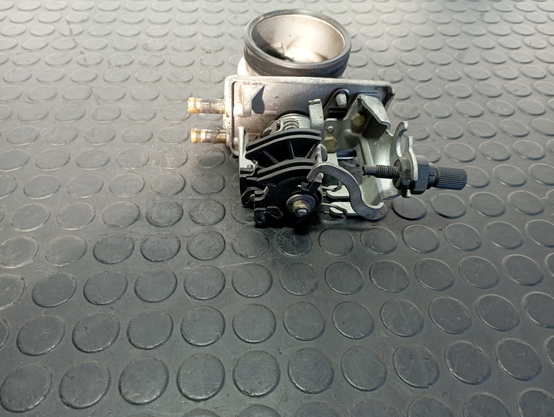 CAJA MARIPOSA BMW SERIE 7 (E38) - vista 2