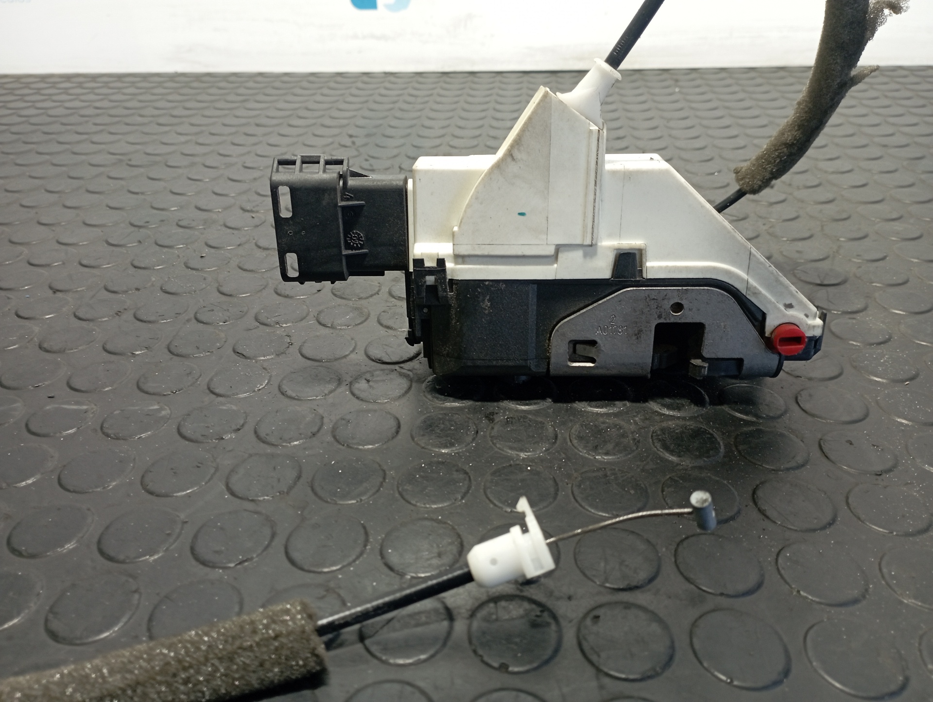 CERRADURA PUERTA TRASERA DERECHA PEUGEOT PARTNER KOMBI - vista 3