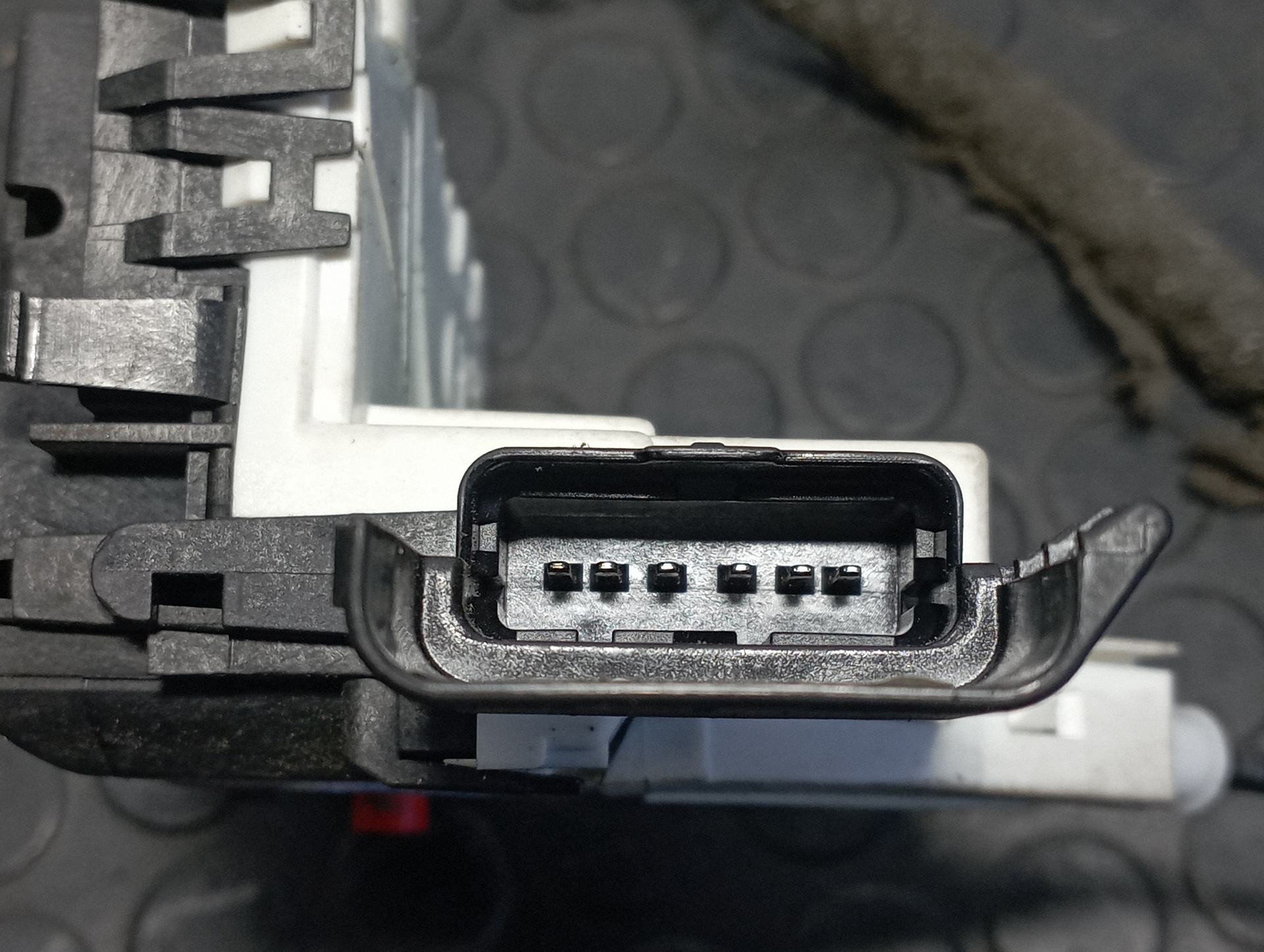 CERRADURA PUERTA TRASERA DERECHA PEUGEOT PARTNER KOMBI - vista 2