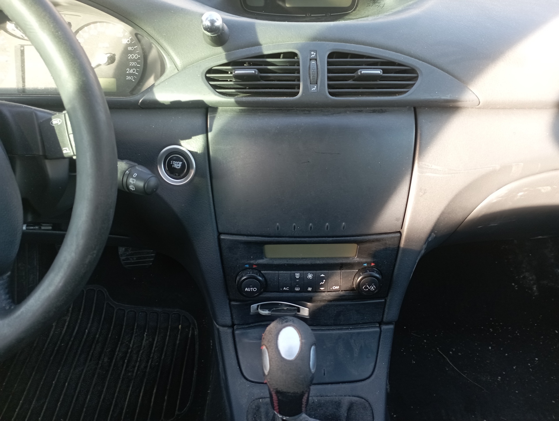 PUERTA DELANTERA IZQUIERDA RENAULT LAGUNA II (BG0) - vista 10