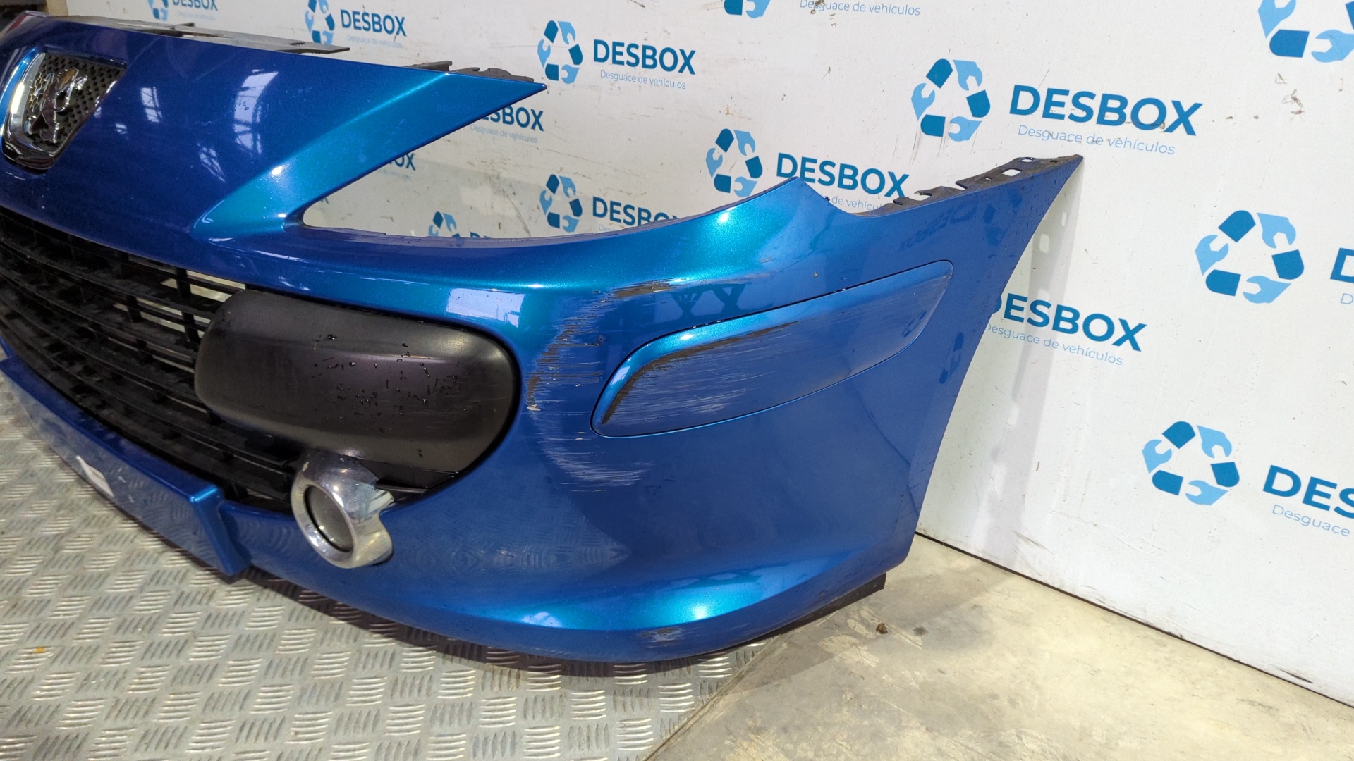 PARAGOLPES DELANTERO PEUGEOT 307 (S1) - recambio desguace - vista 2