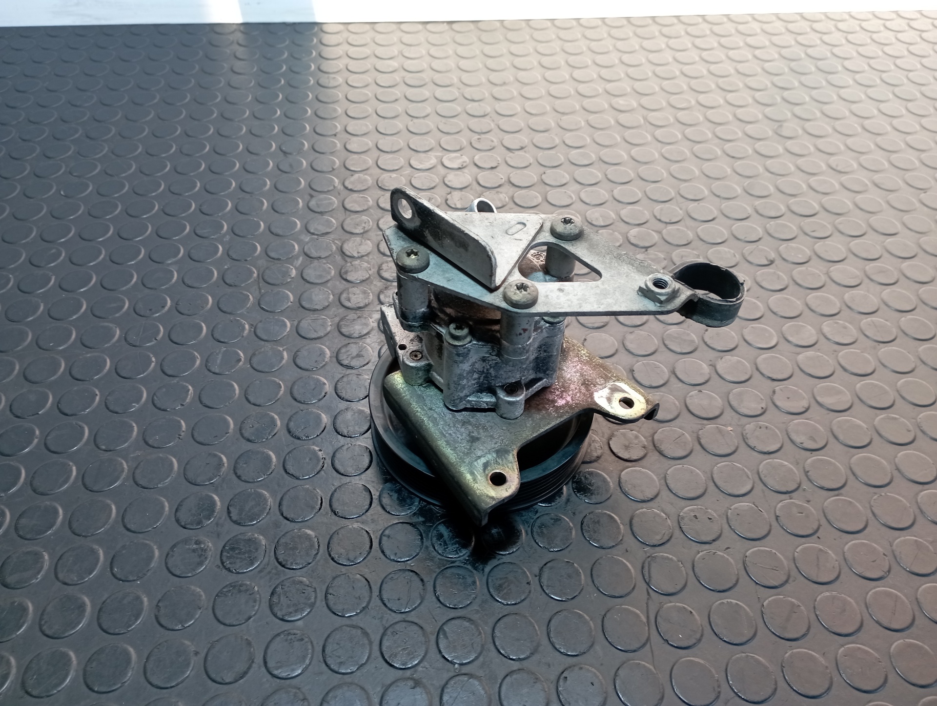 BOMBA DIRECCION BMW SERIE 7 (E38) - vista 3