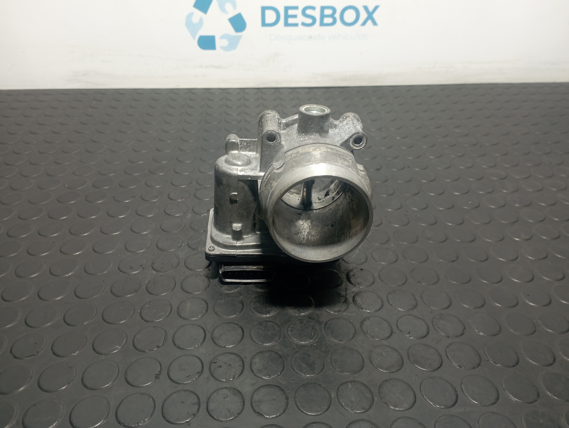 CAJA MARIPOSA VOLVO XC 40 - vista 5