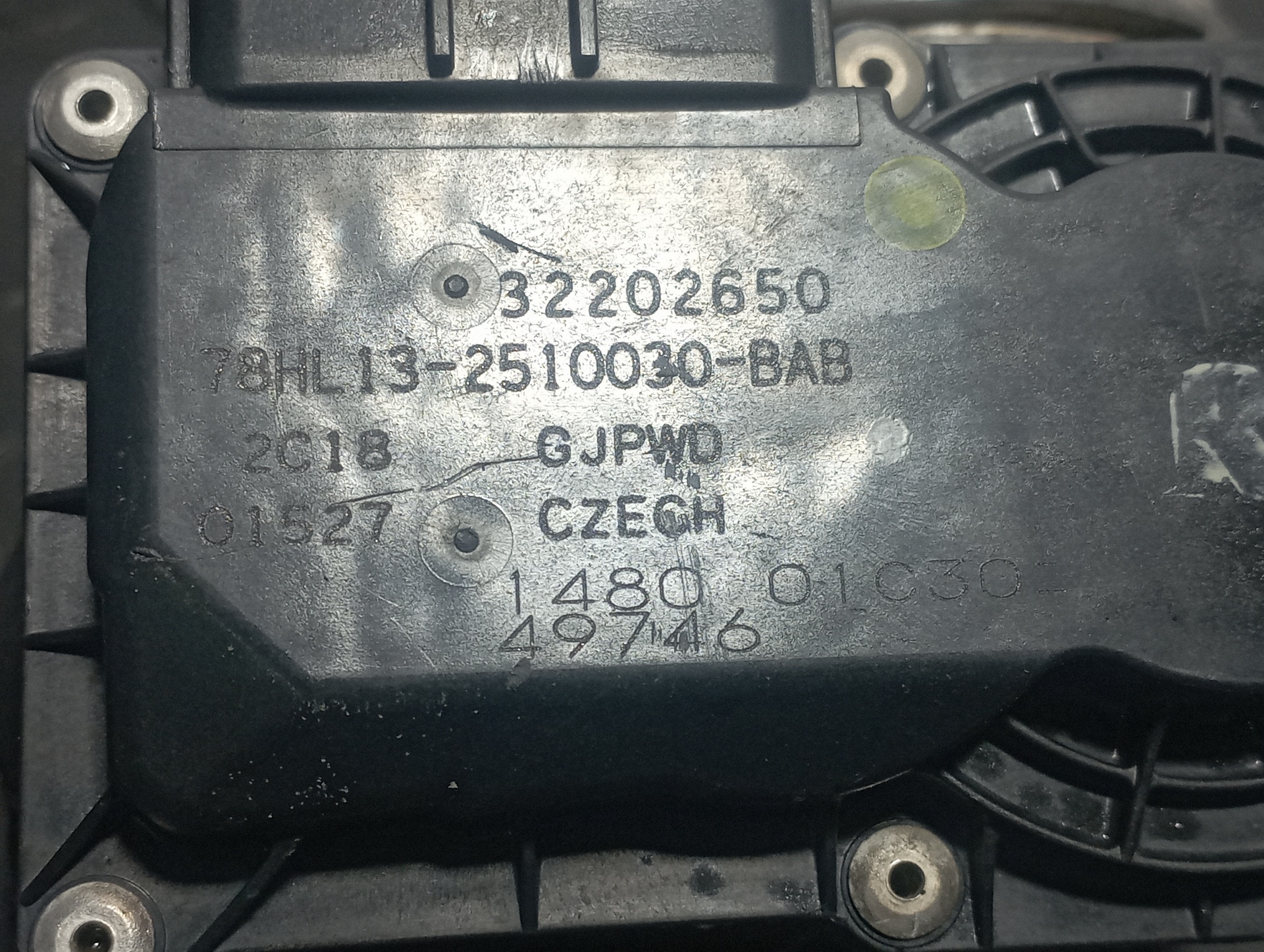 CAJA MARIPOSA VOLVO XC 40 - vista 3