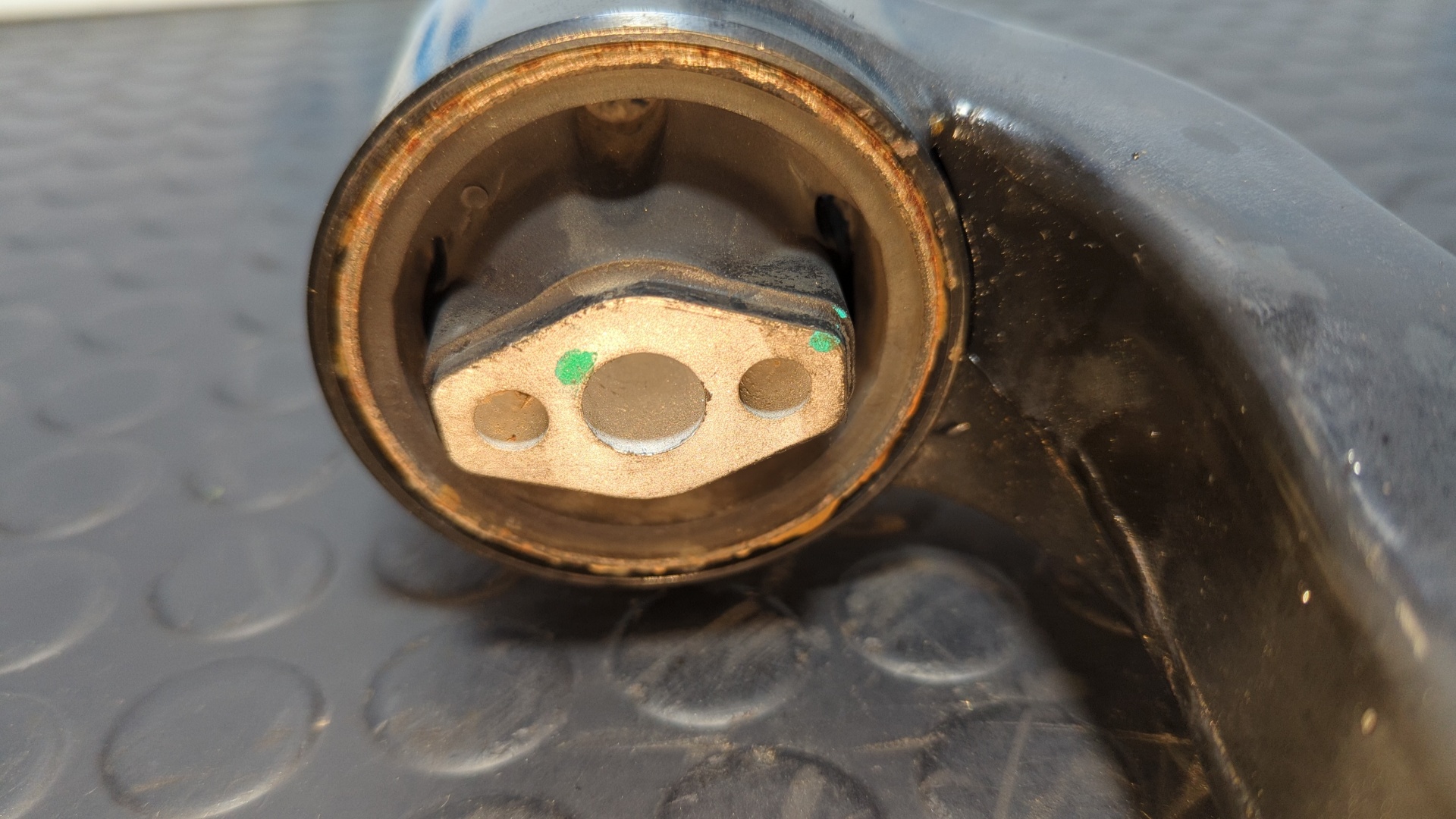 BRAZO IZQUIERDO INFERIOR DELANTERO OPEL MOKKA X - vista 6