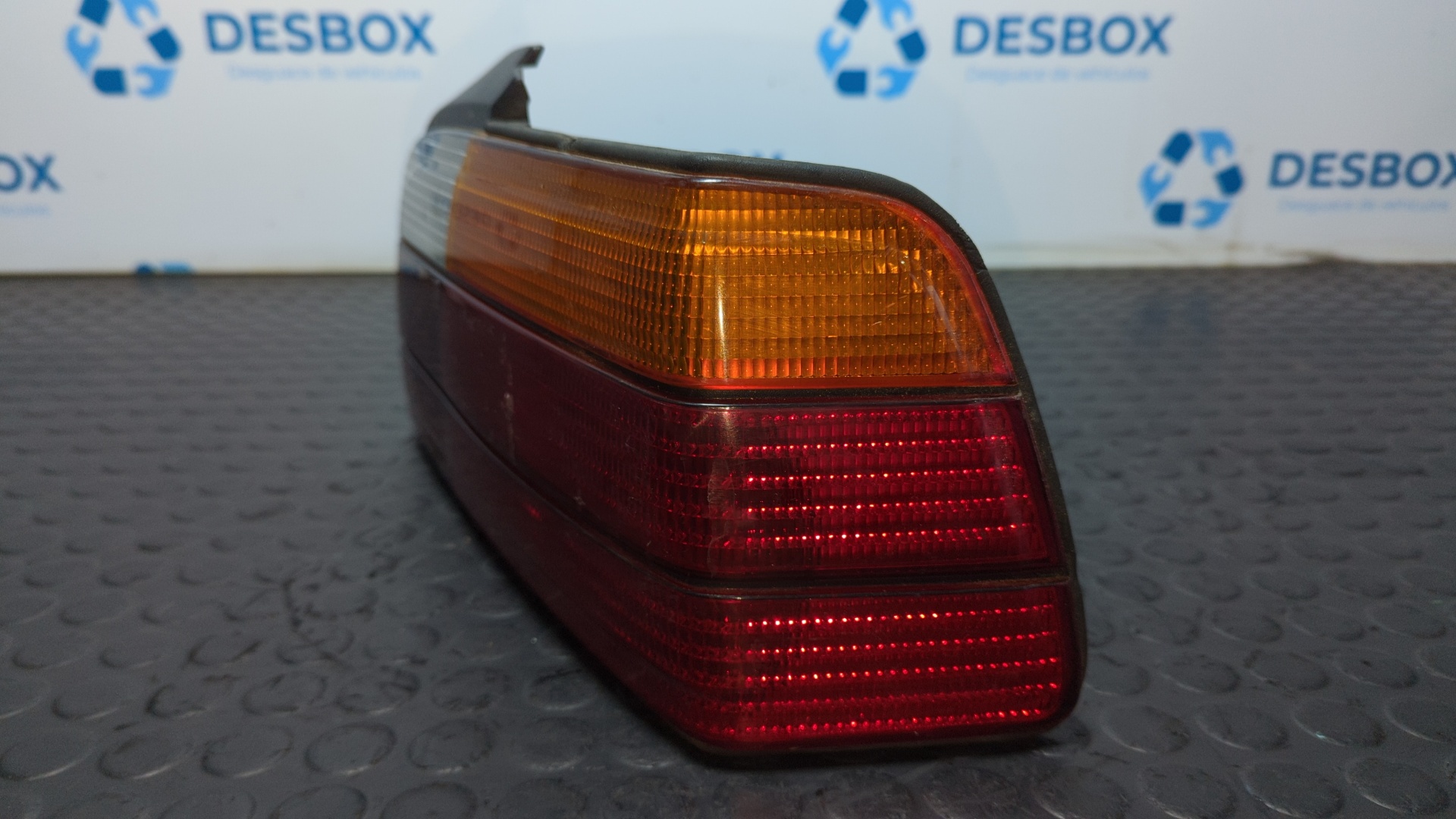 PILOTO TRASERO DERECHO BMW SERIE 3 COUPE (E36) - vista 3