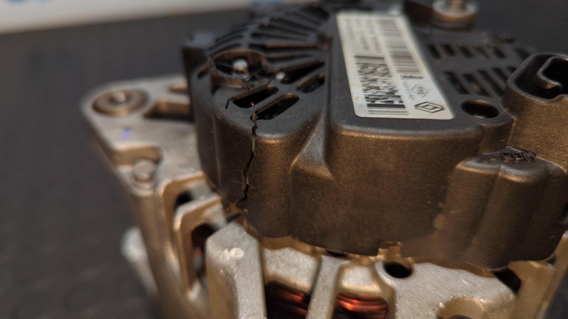 ALTERNADOR DACIA DUSTER - vista 8