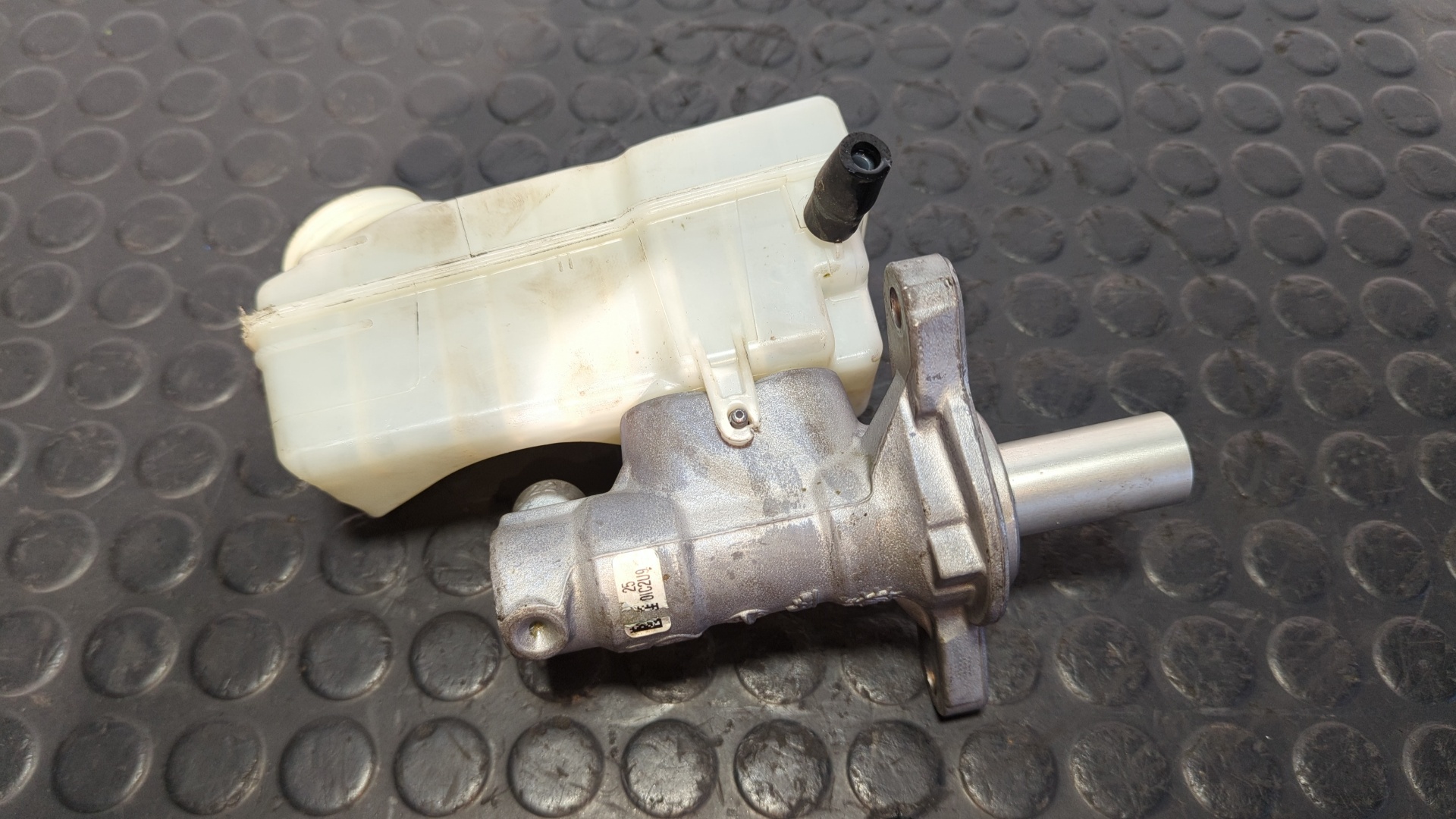 BOMBA FRENO DACIA DUSTER - vista 4