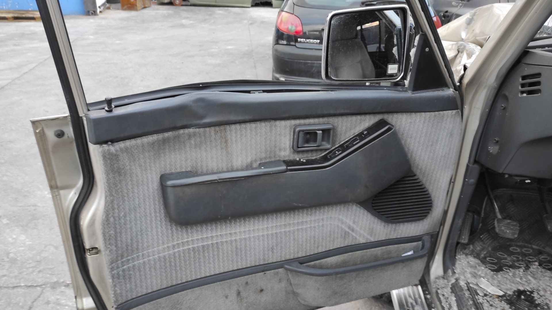 VOLANTE NISSAN PATROL GR (Y60) - vista 12