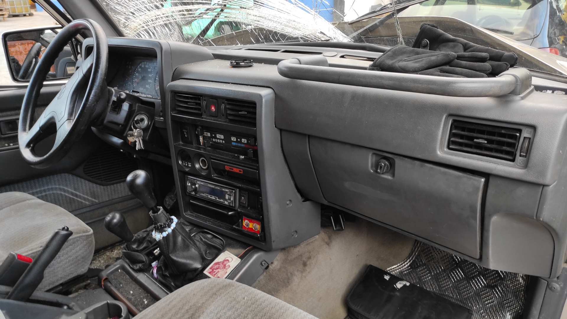 VOLANTE NISSAN PATROL GR (Y60) - vista 15