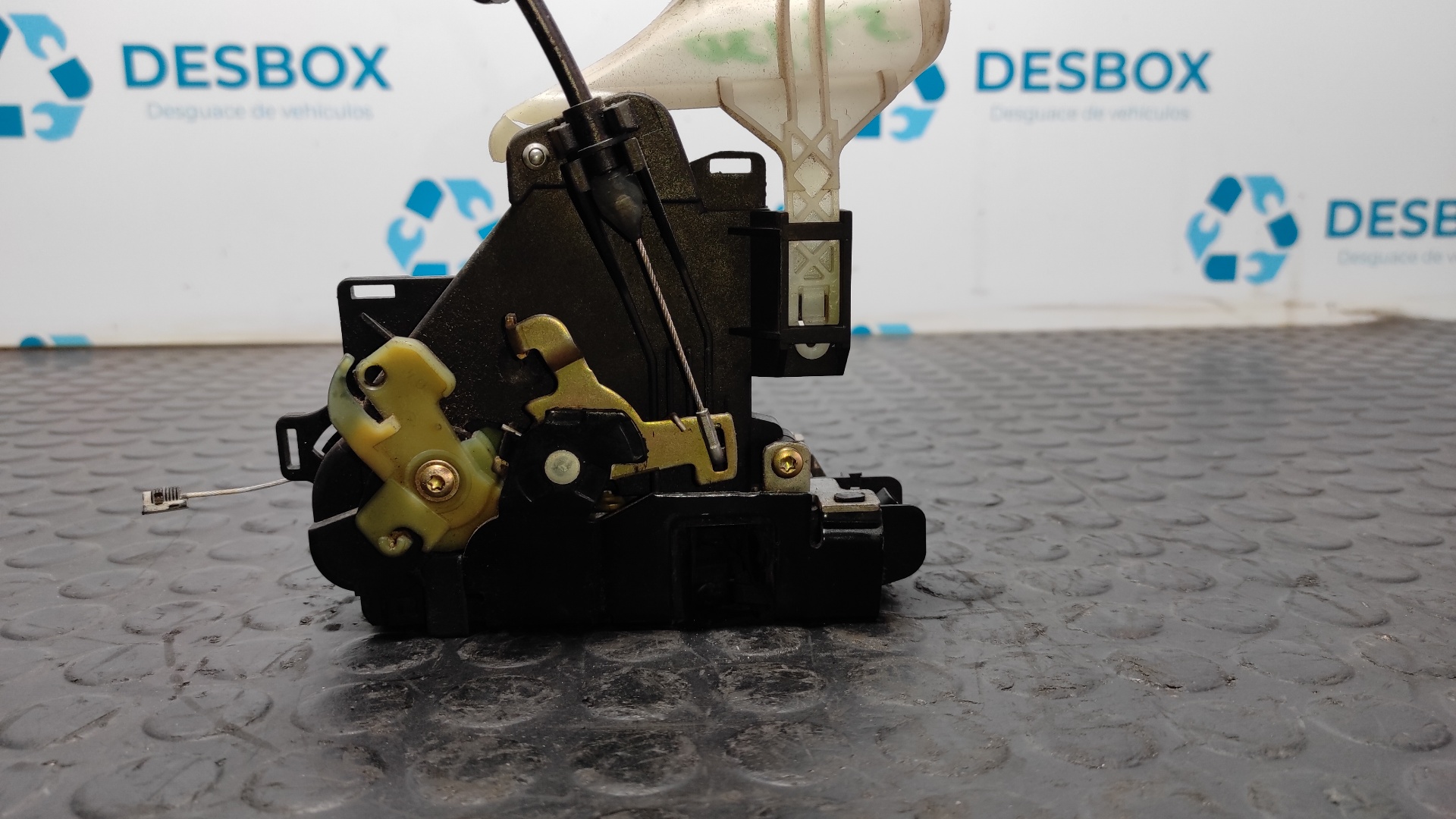 CERRADURA PUERTA DELANTERA IZQUIERDA VOLKSWAGEN CADDY KA/KB (2C) - vista 3