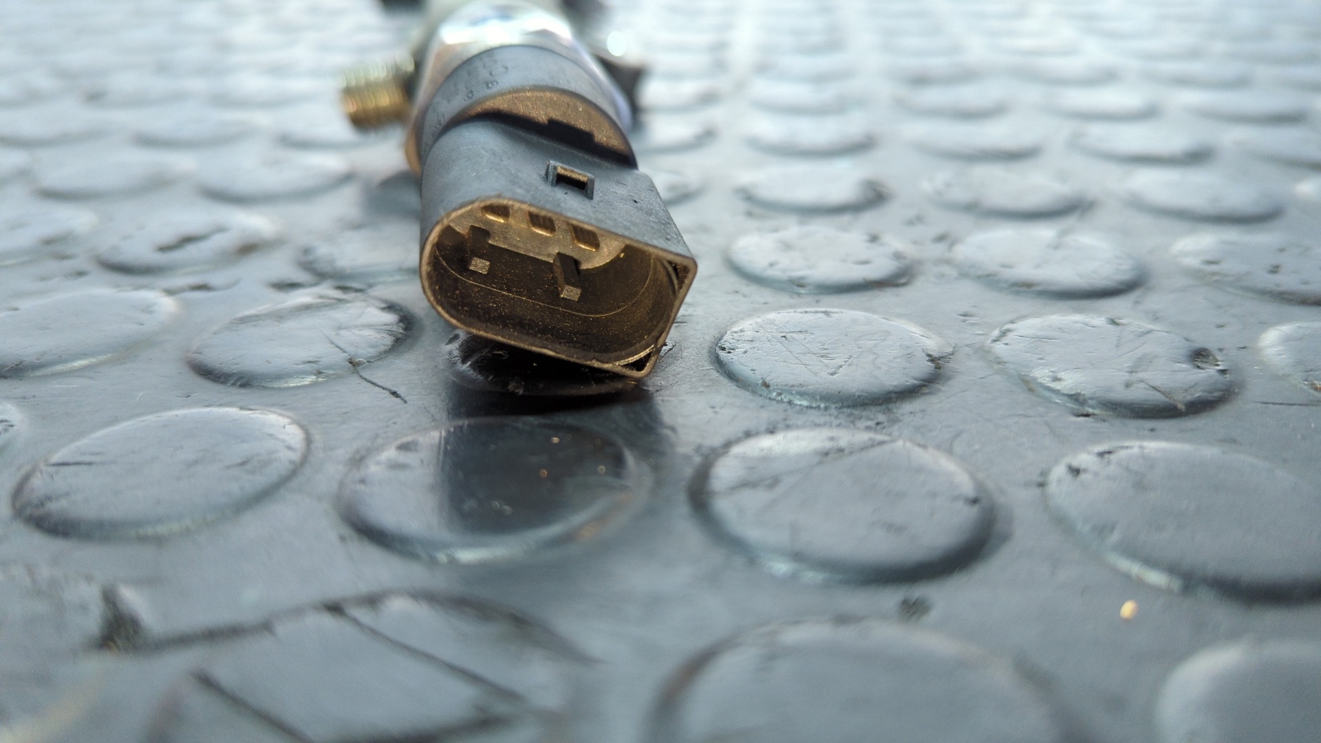 RAMPA INYECTORA MERCEDES-BENZ CLASE M (W163) - vista 3