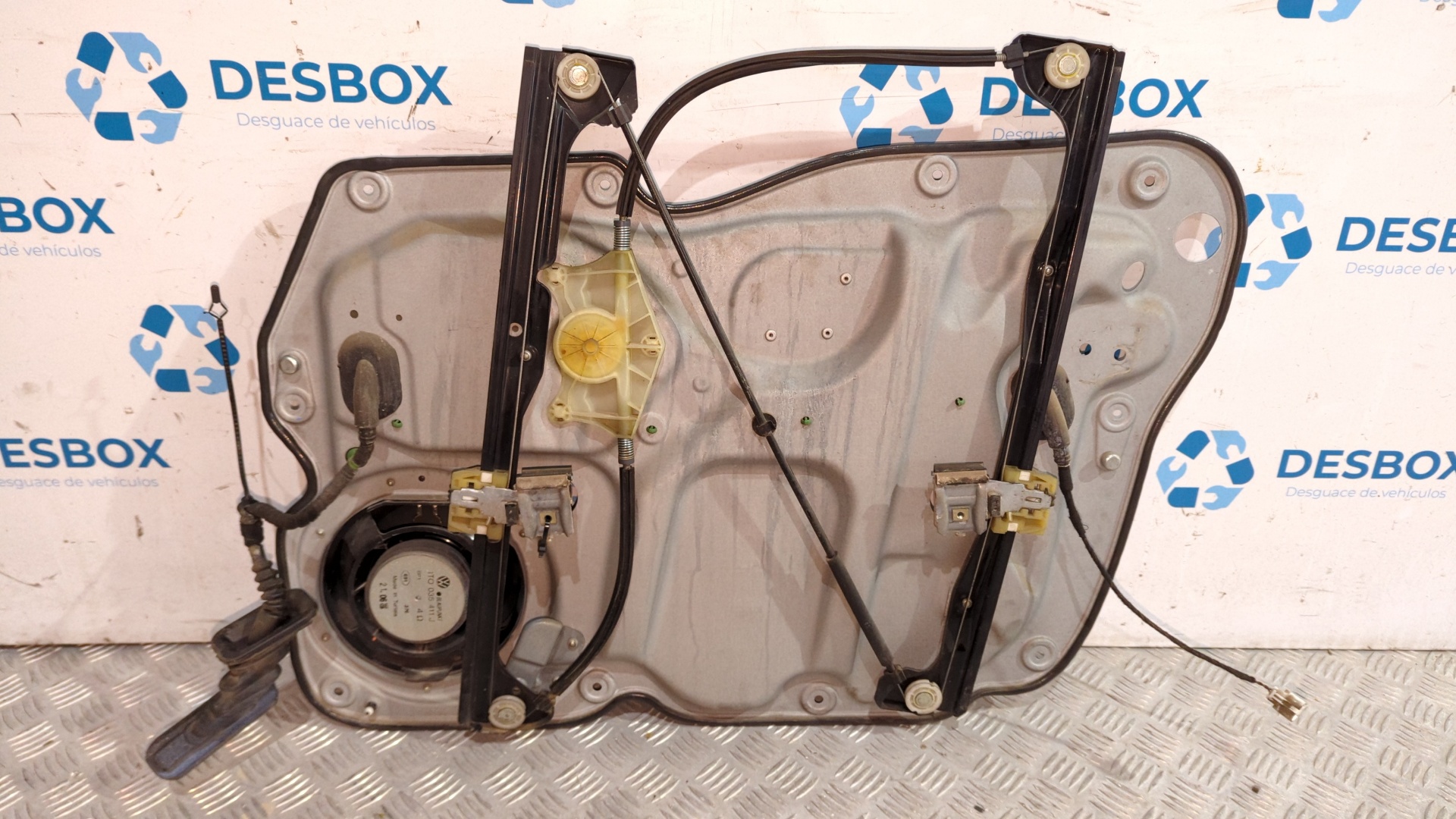 ELEVALUNAS DELANTERO DERECHO VOLKSWAGEN CADDY KA/KB (2C)