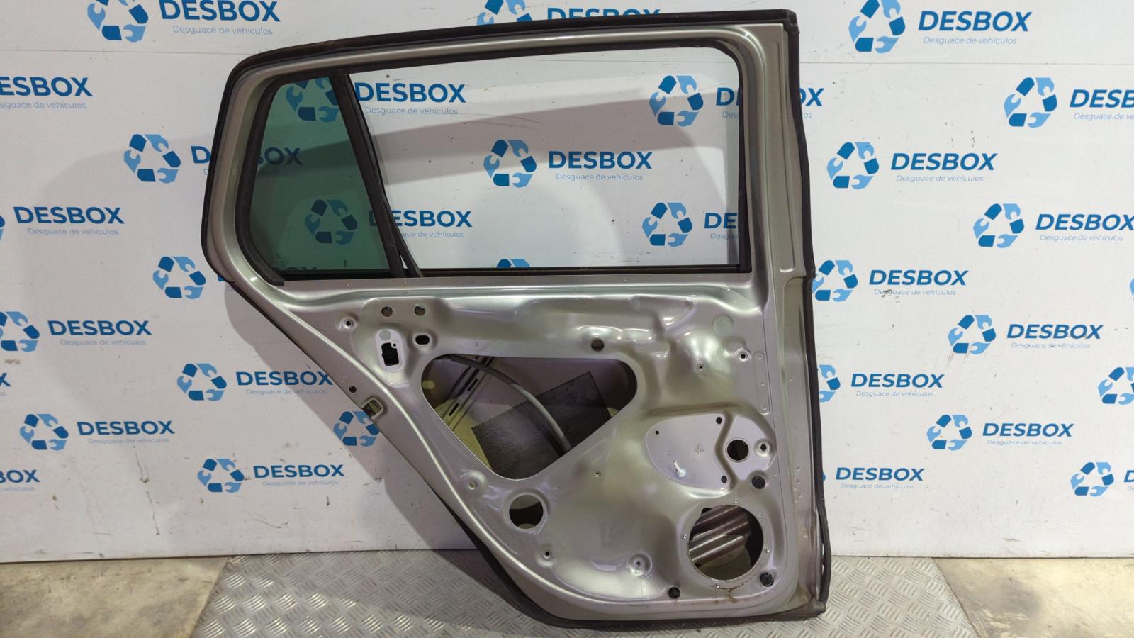 PUERTA TRASERA IZQUIERDA VOLKSWAGEN GOLF VII LIM. - vista 3