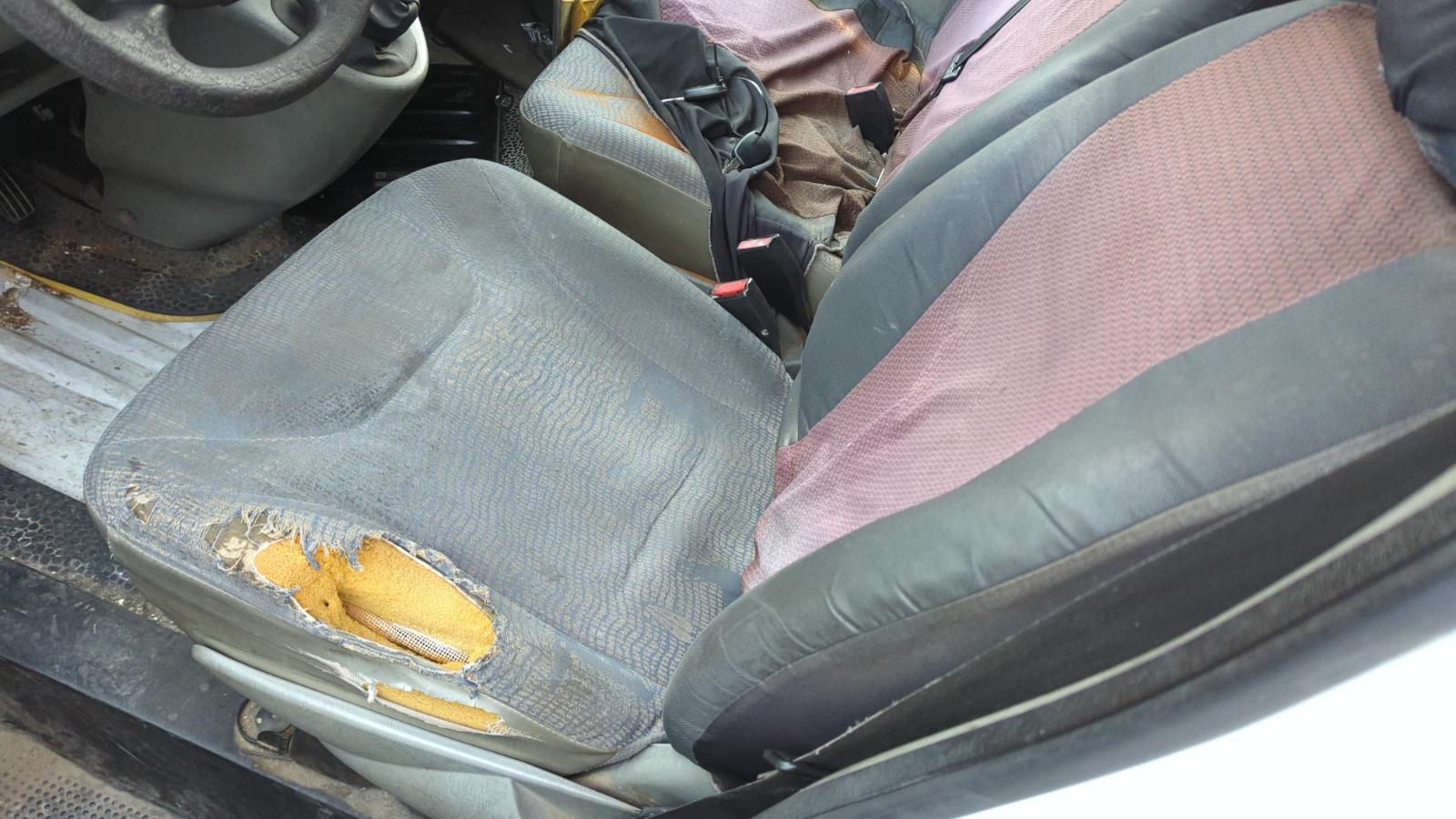 CINTURON DELANTERO IZQUIERDO RENAULT TRAFIC II Furgoneta - vista 6