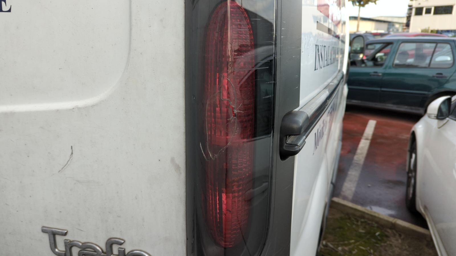 CINTURON DELANTERO IZQUIERDO RENAULT TRAFIC II Furgoneta - vista 8