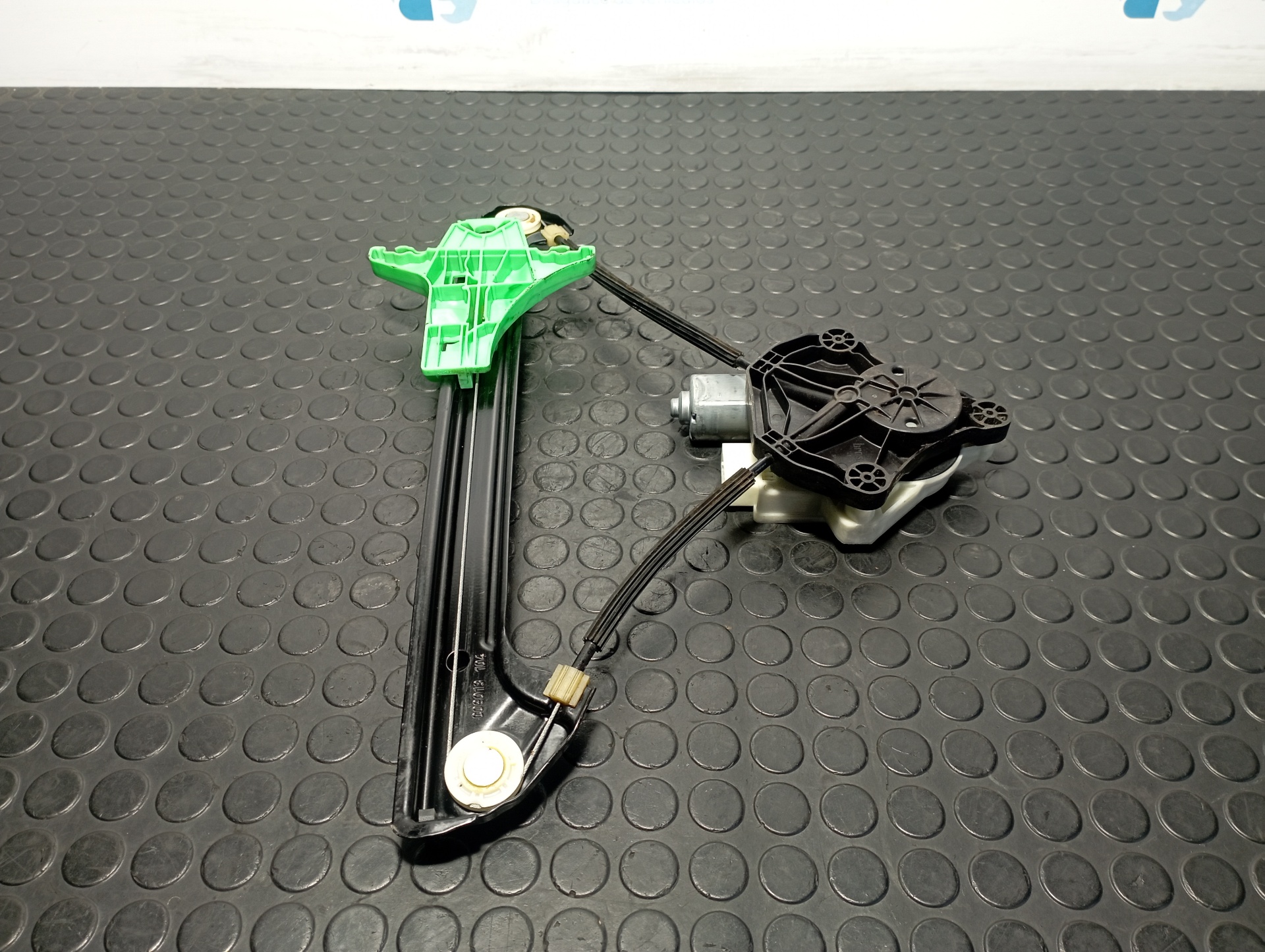 ELEVALUNAS TRASERO DERECHO VOLKSWAGEN GOLF VII LIM. - vista 4