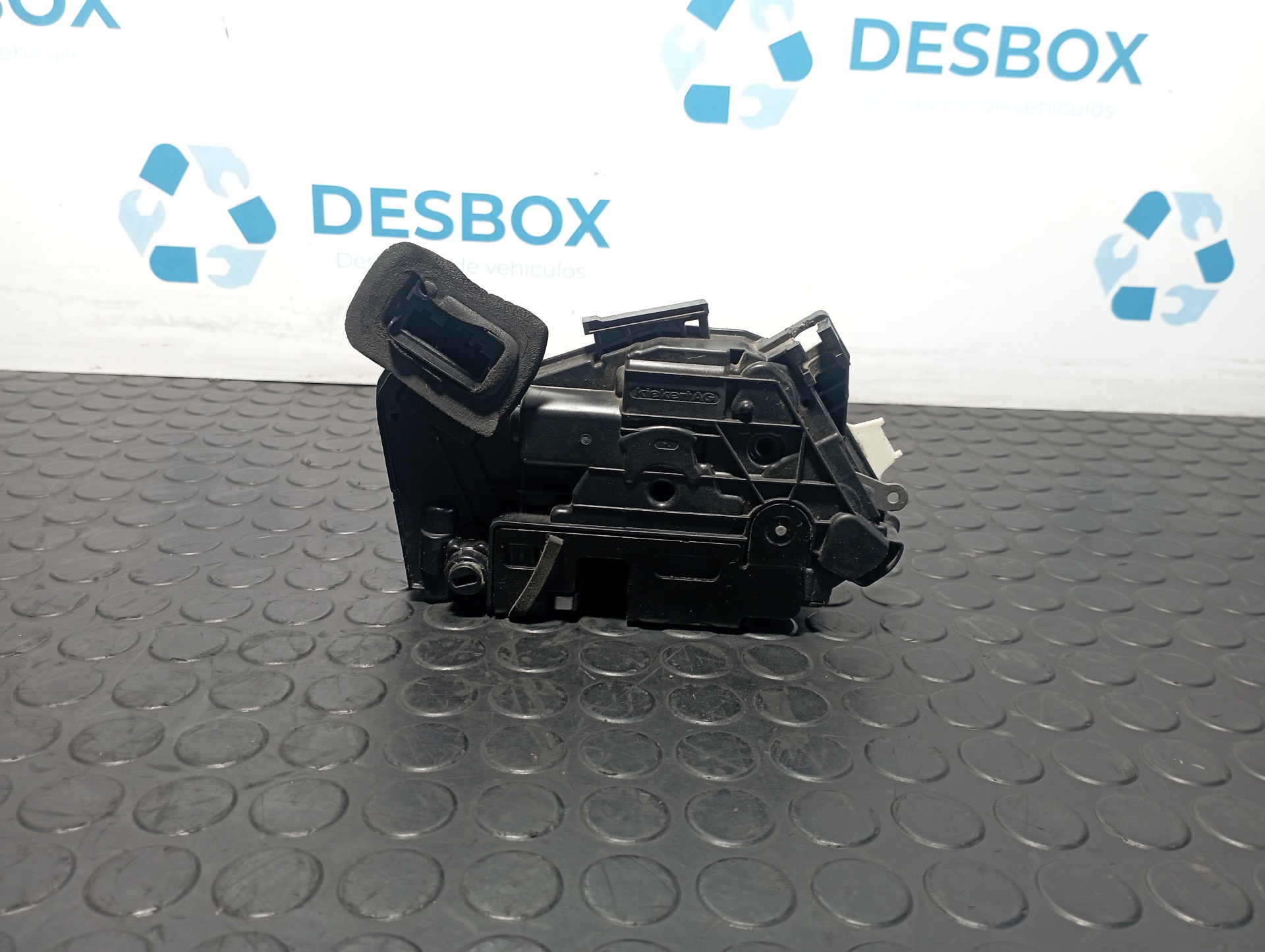 CERRADURA PUERTA TRASERA IZQUIERDA VOLKSWAGEN GOLF VII LIM. - vista 4