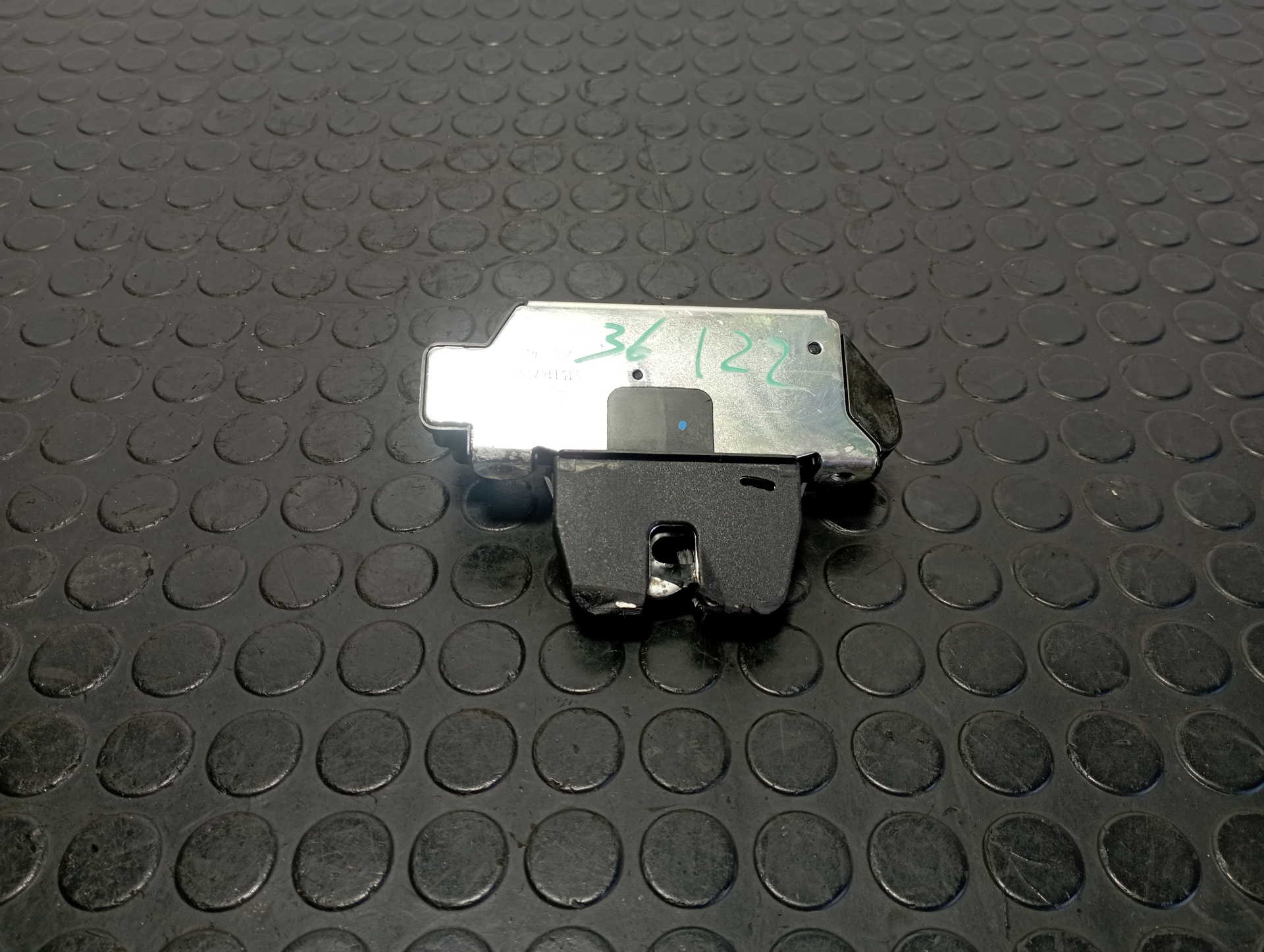 CERRADURA MALETERO / PORTON PEUGEOT 2008 (--.2013->) - vista 2